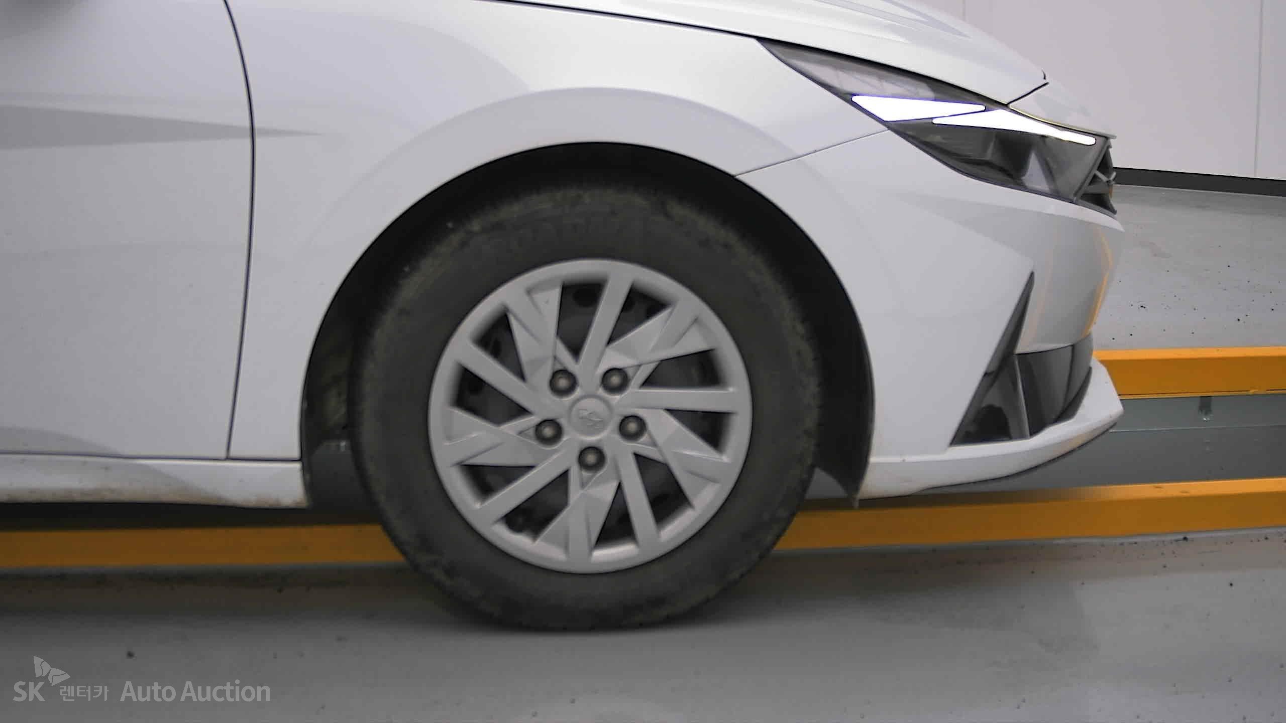 2022 - hyundai avante