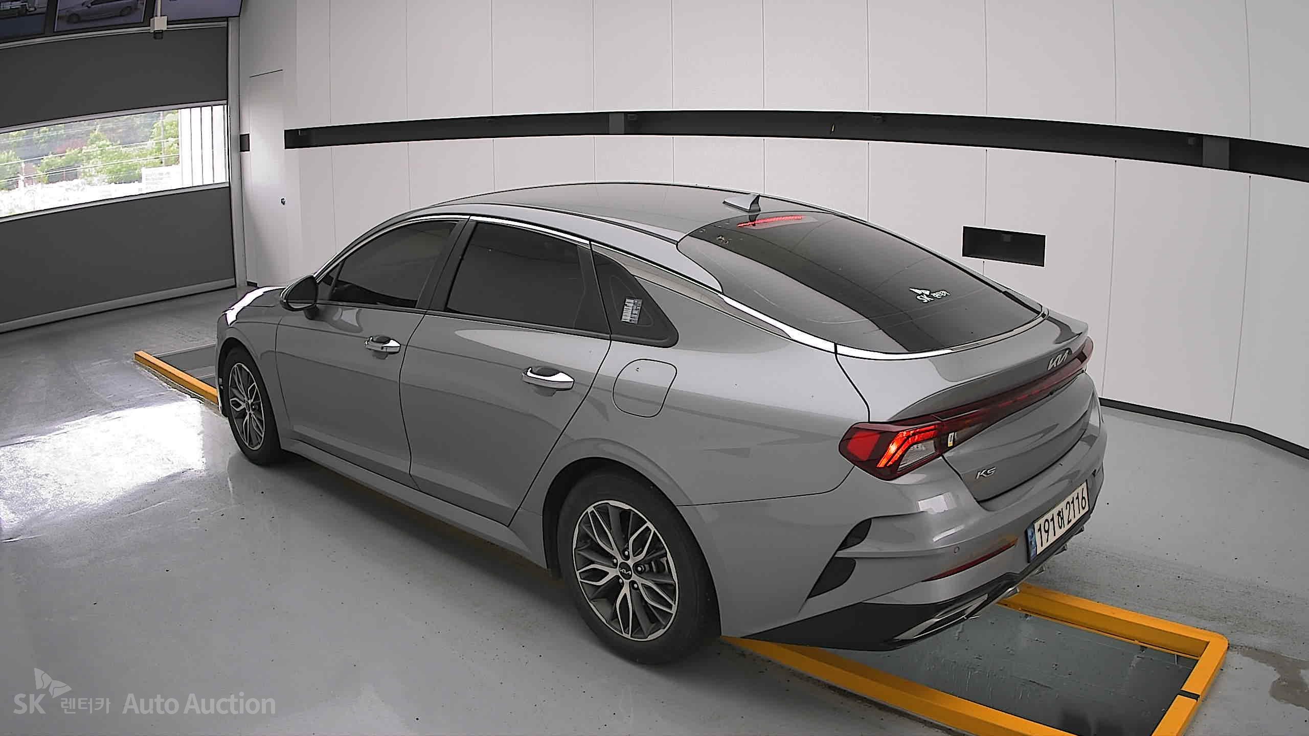 2022 - kia k5