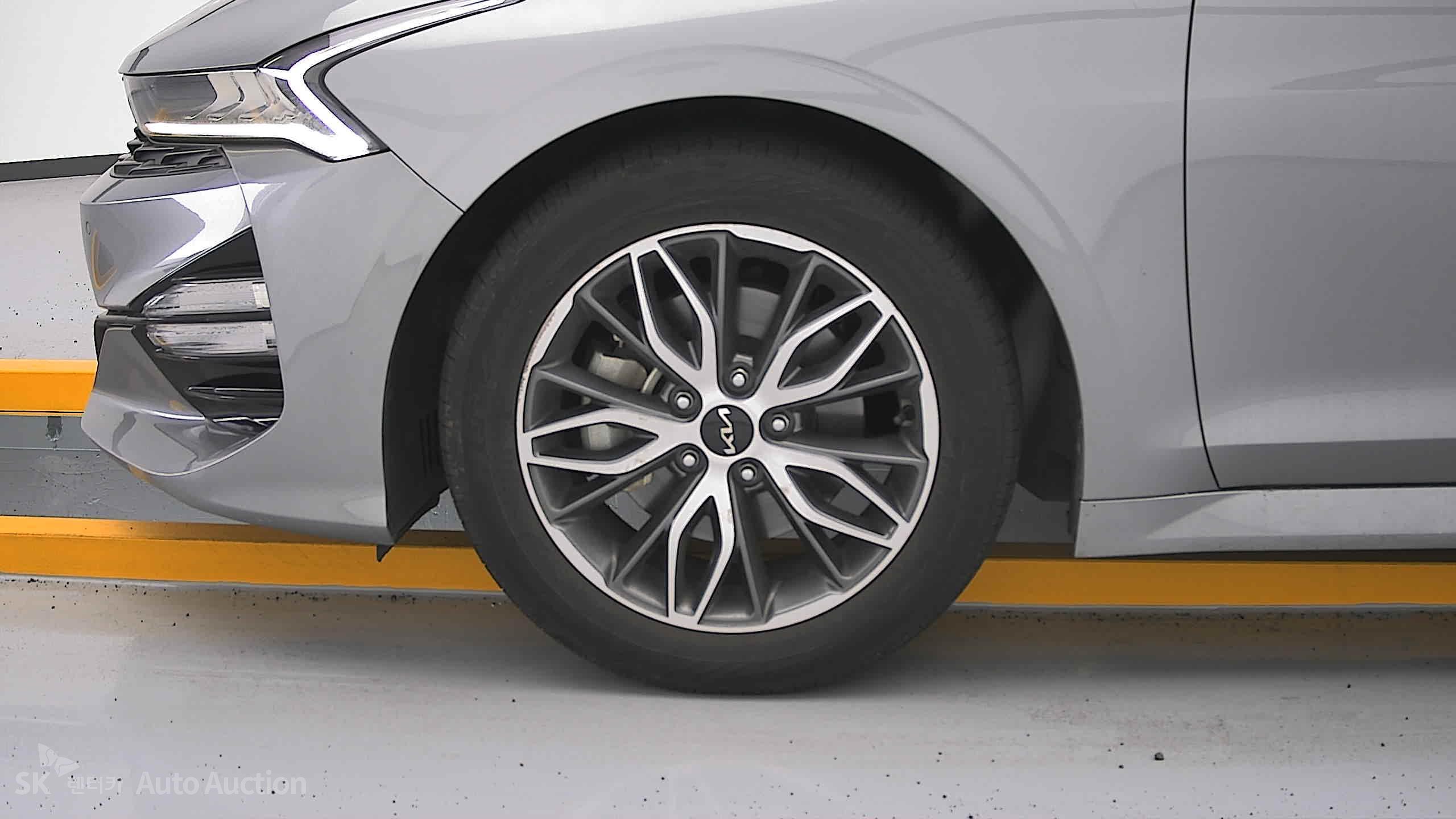 2022 - kia k5