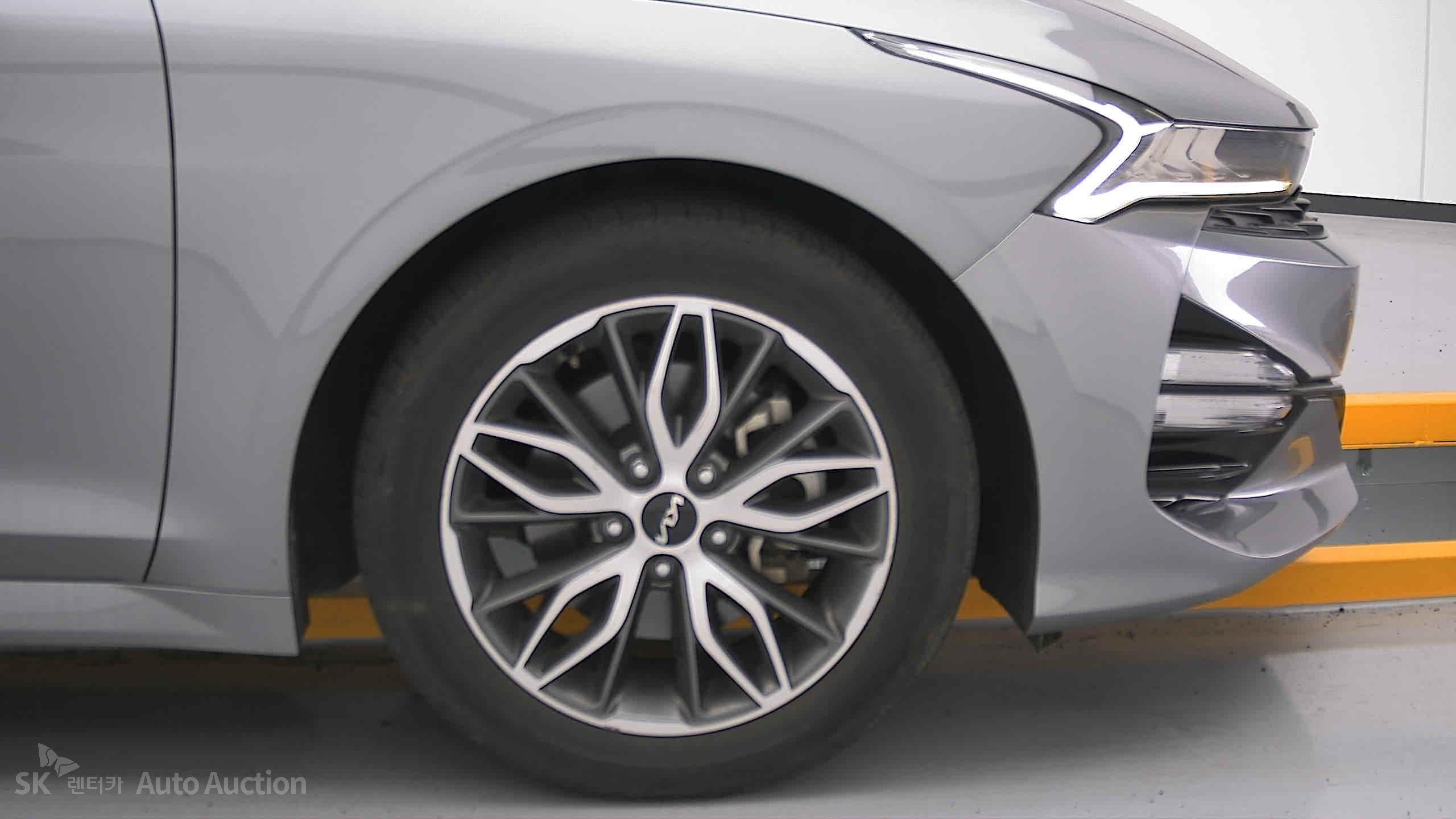 2022 - kia k5