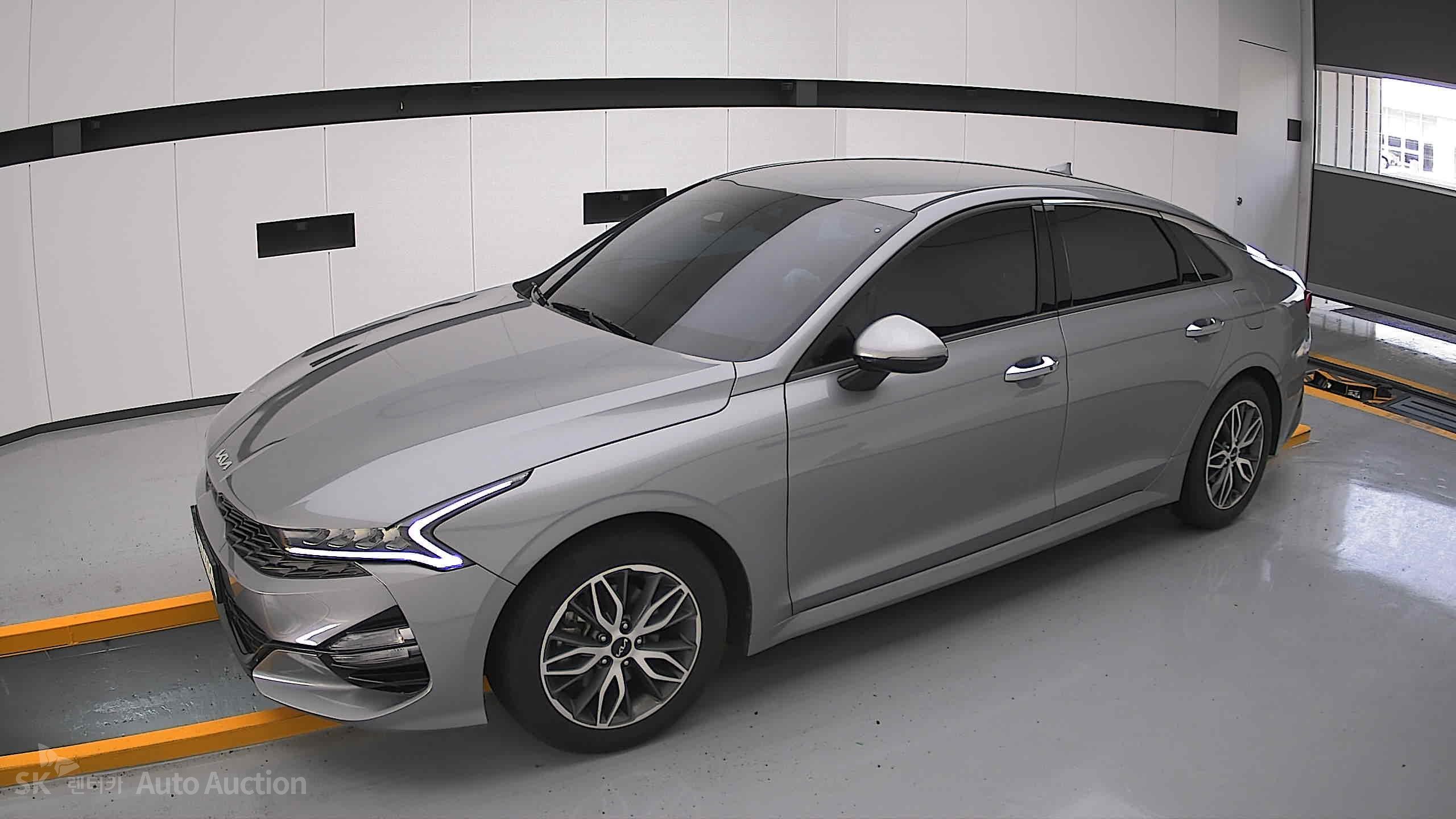 2023 - kia k5