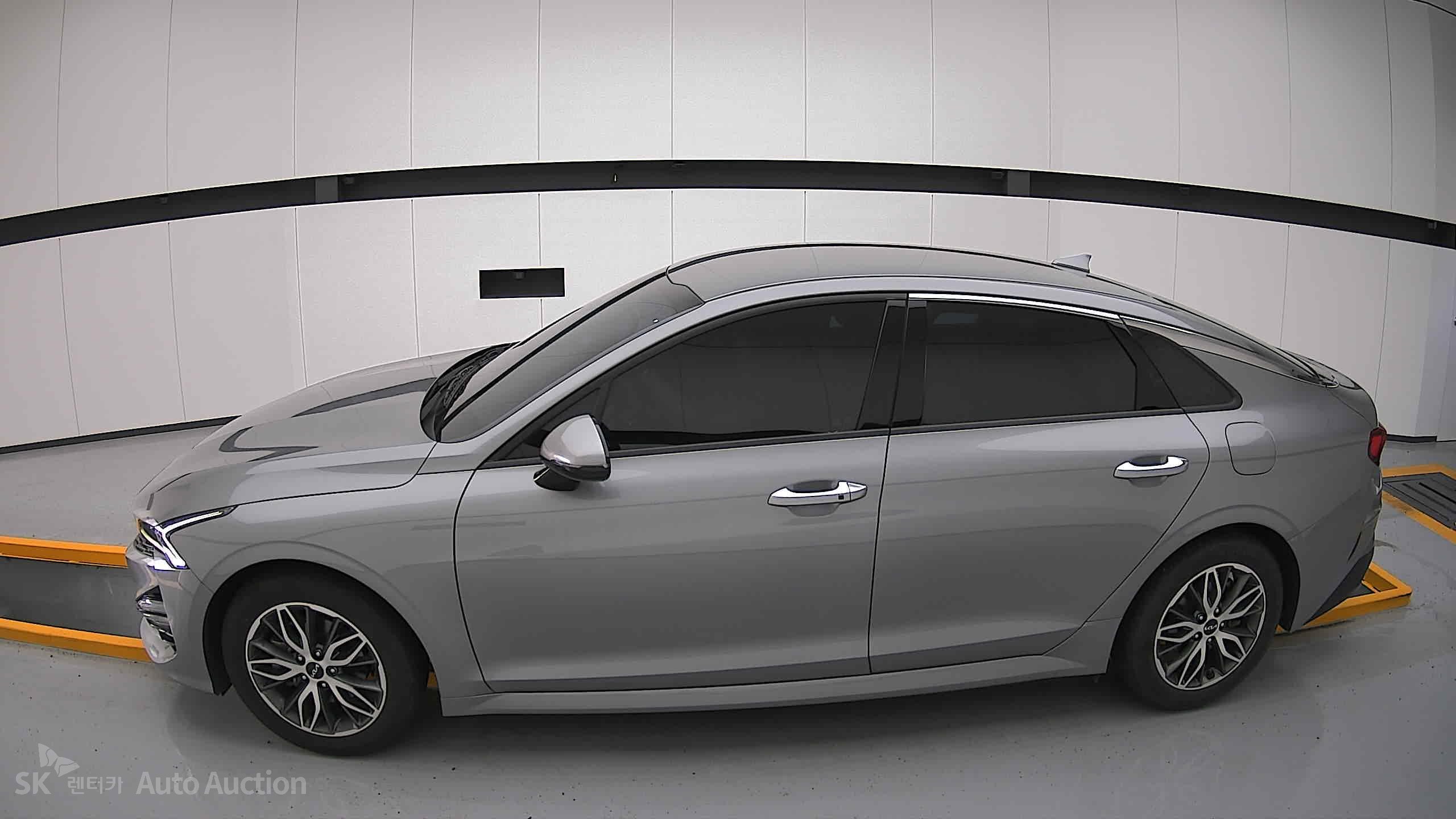 2023 - kia k5