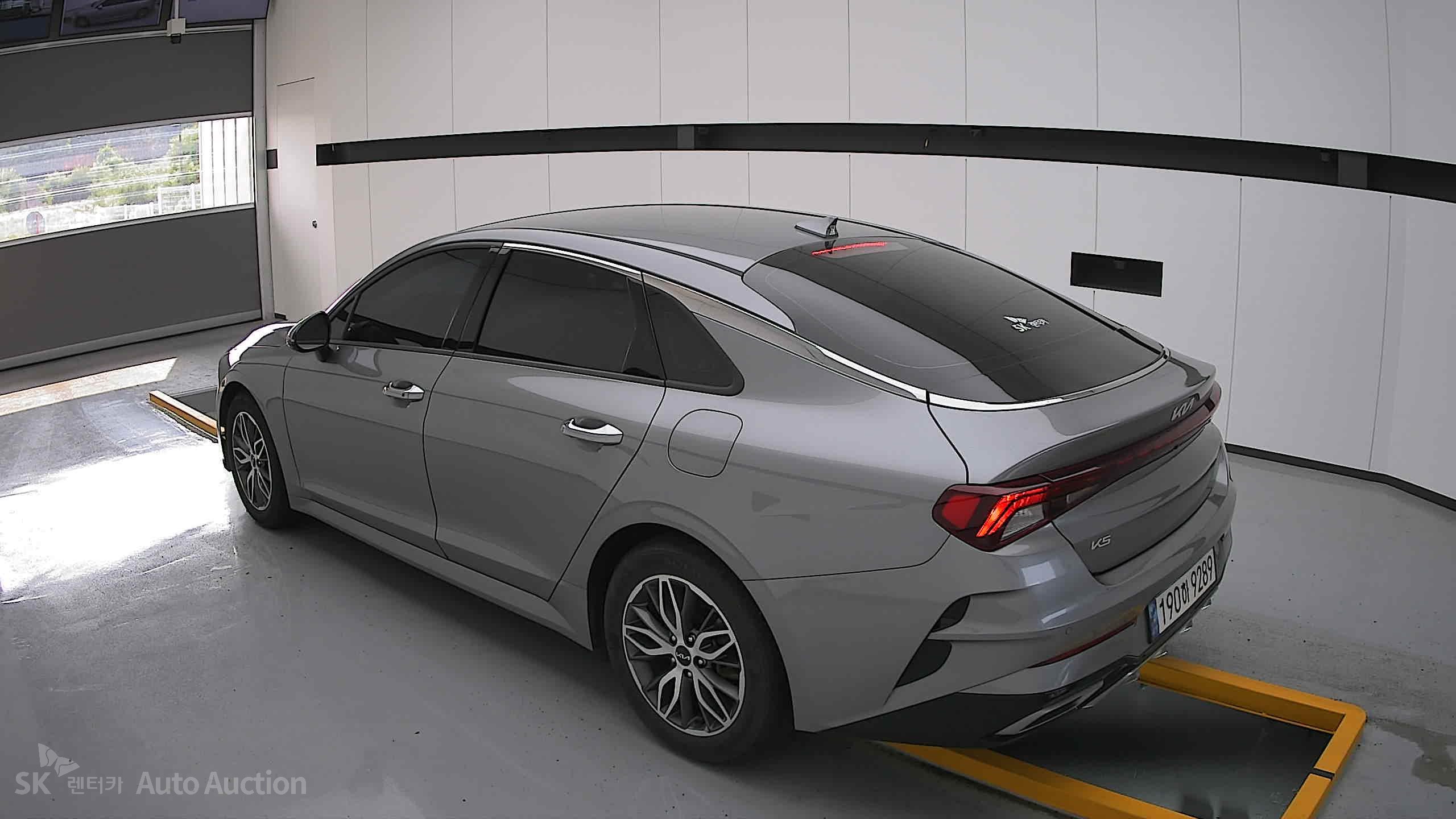 2023 - kia k5