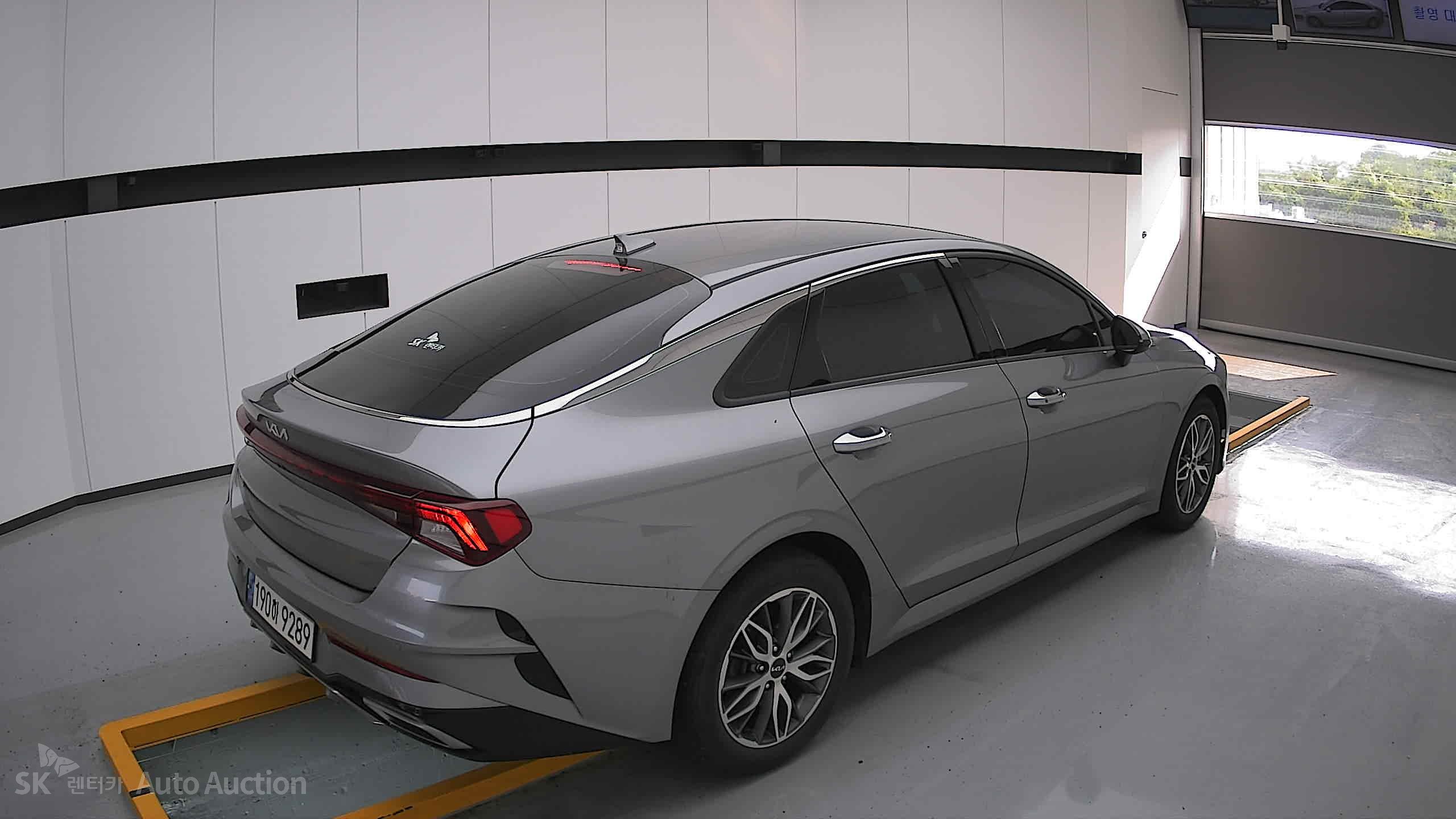2023 - kia k5