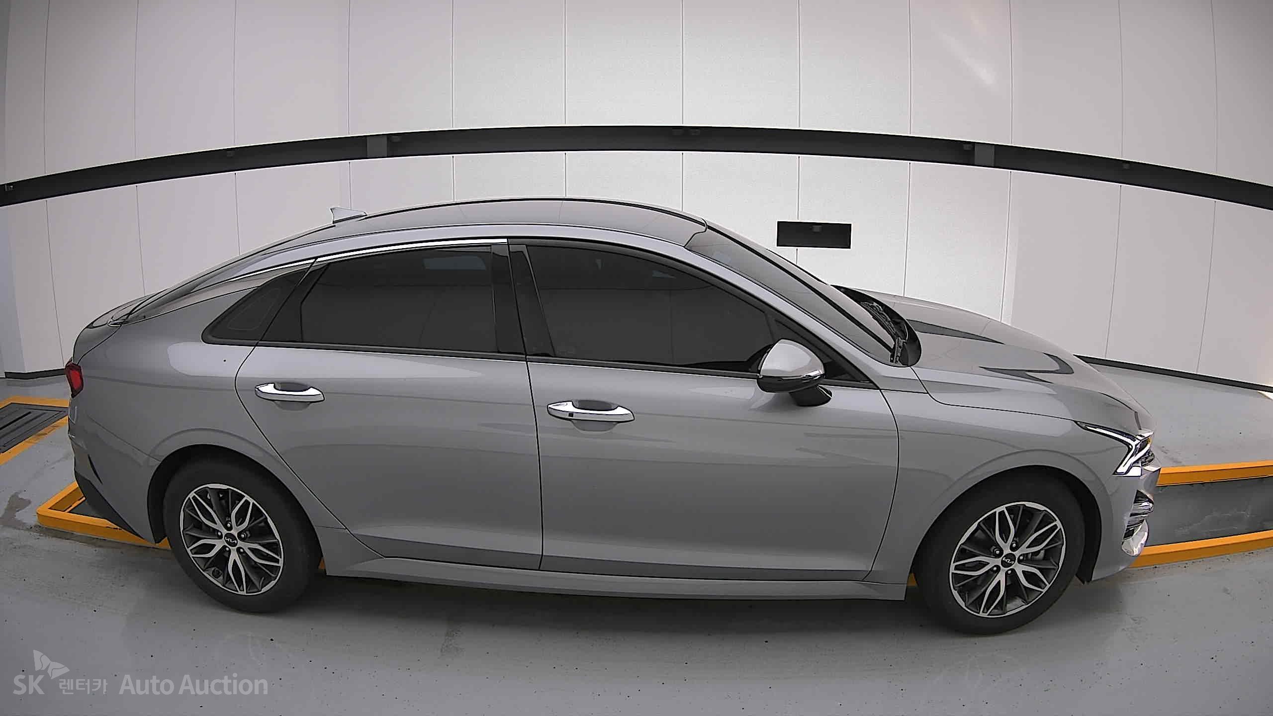2023 - kia k5