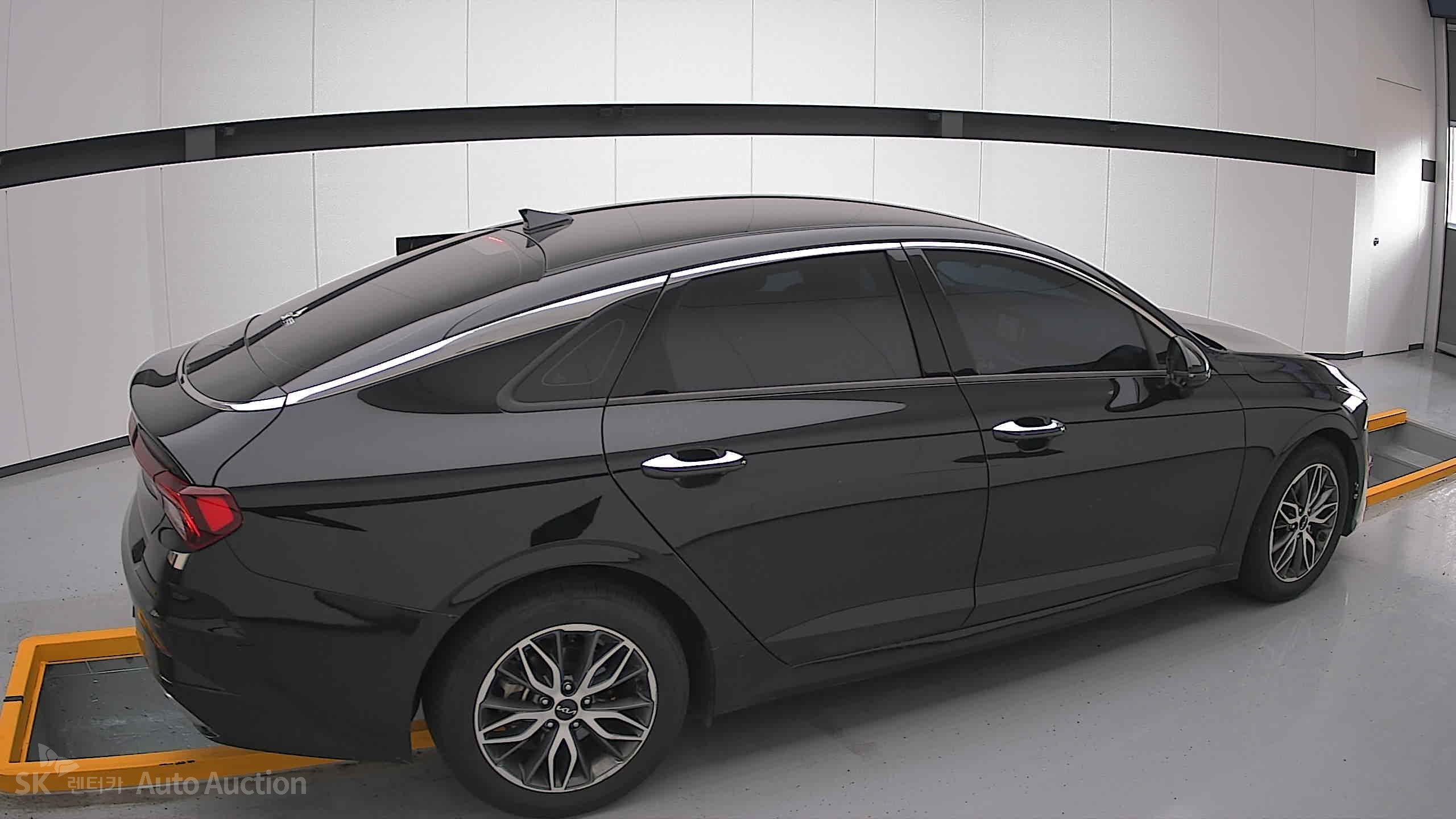 2023 - kia k5