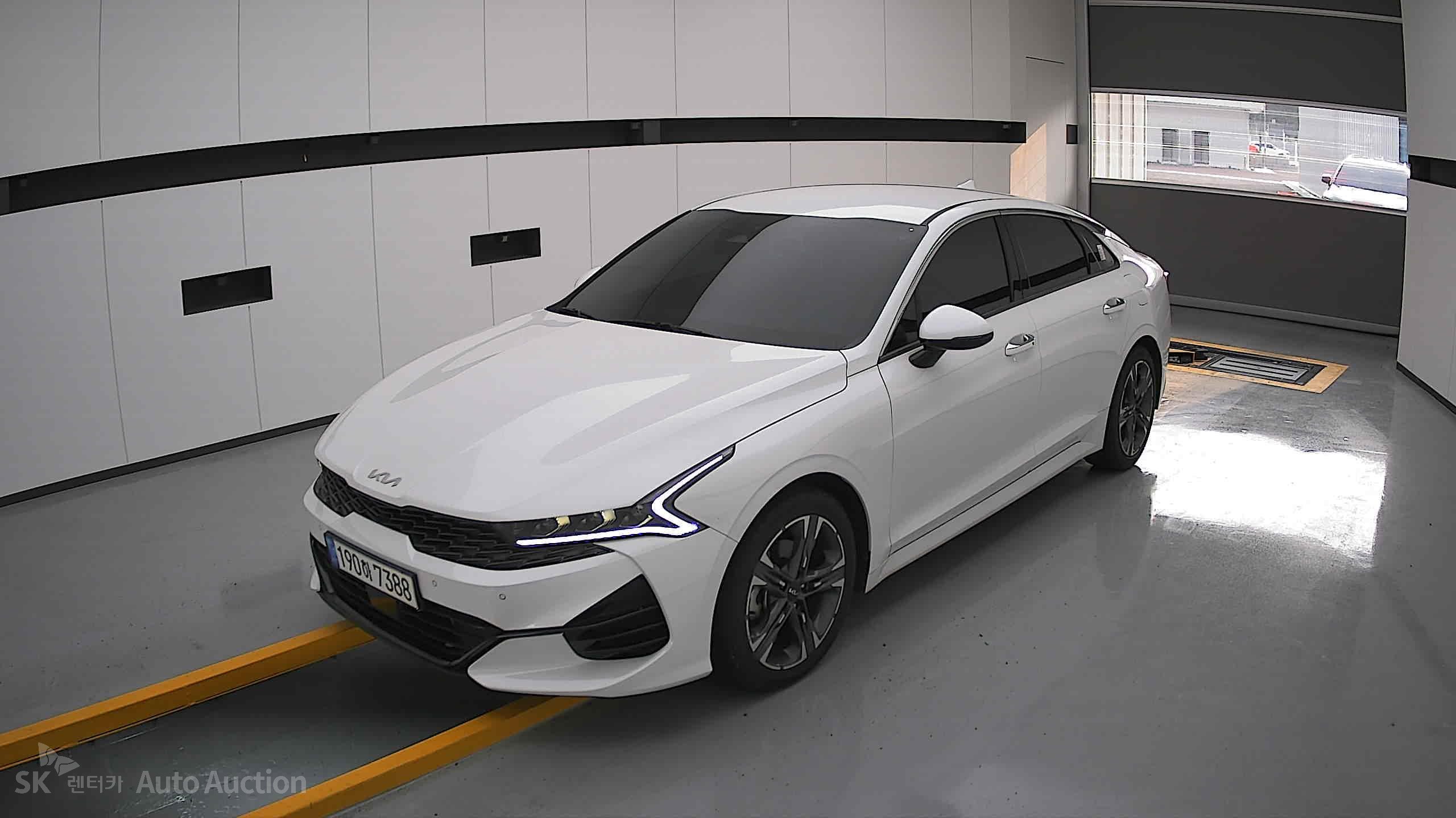 2023 - kia k5