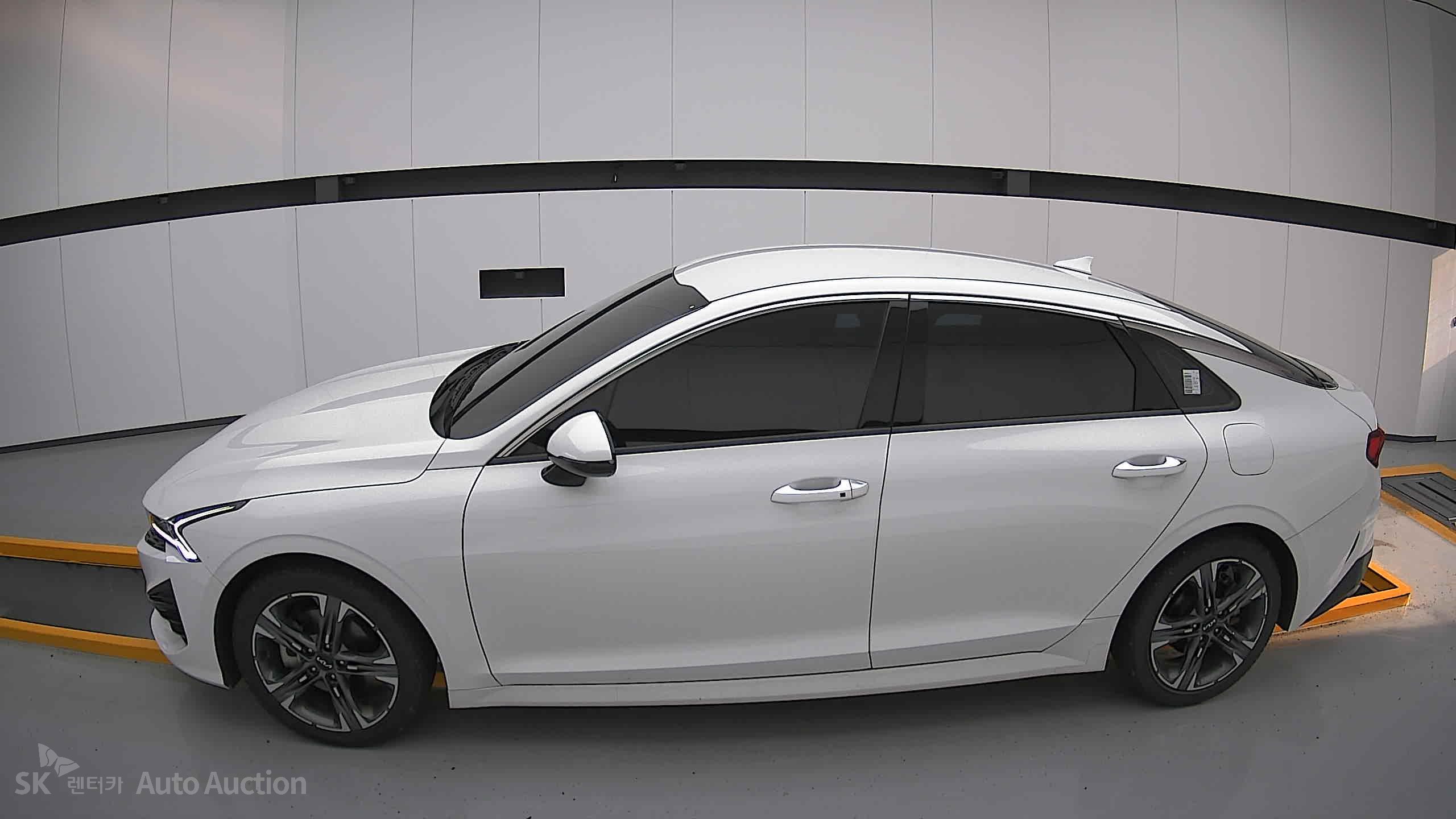 2023 - kia k5