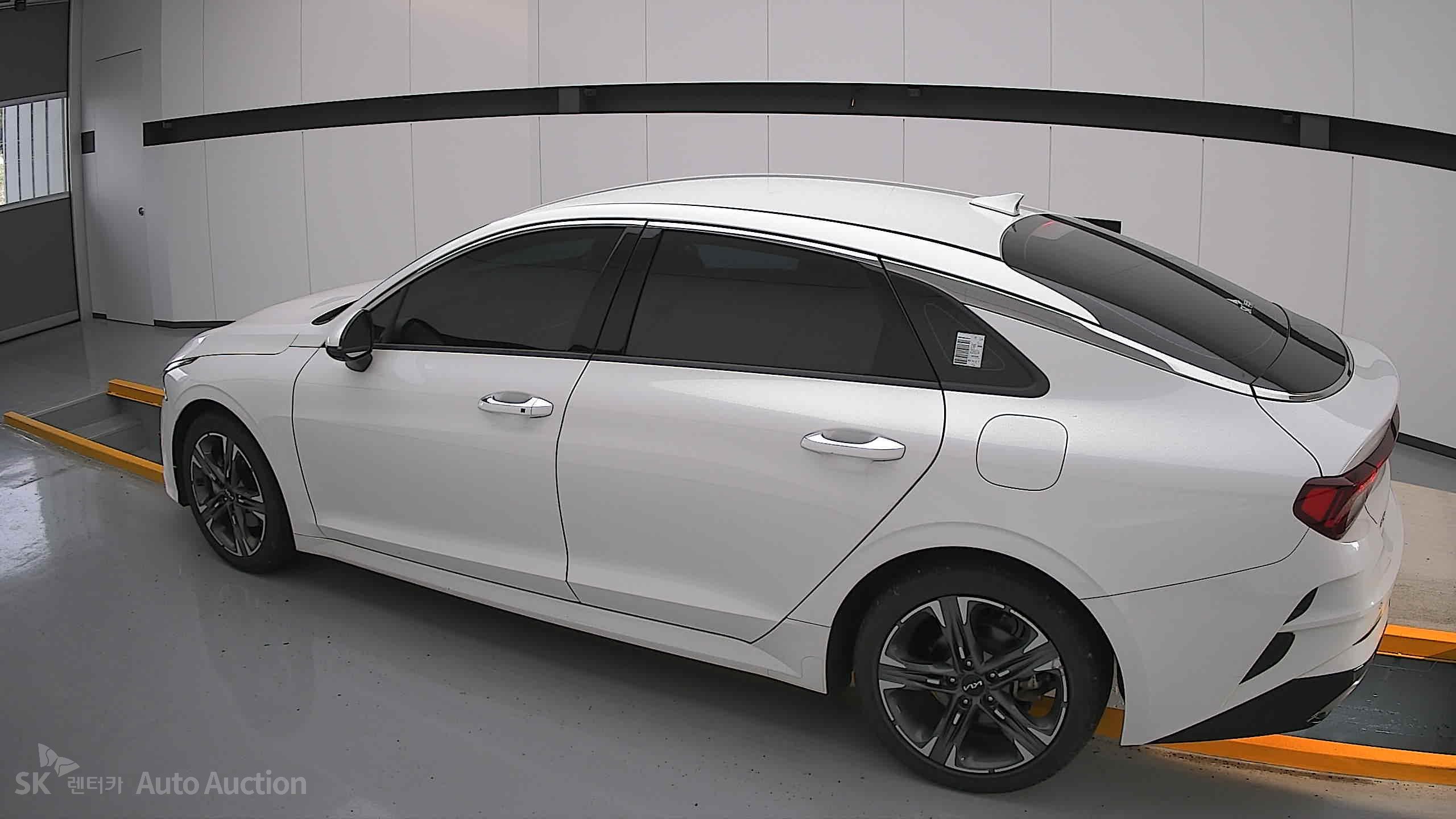 2023 - kia k5