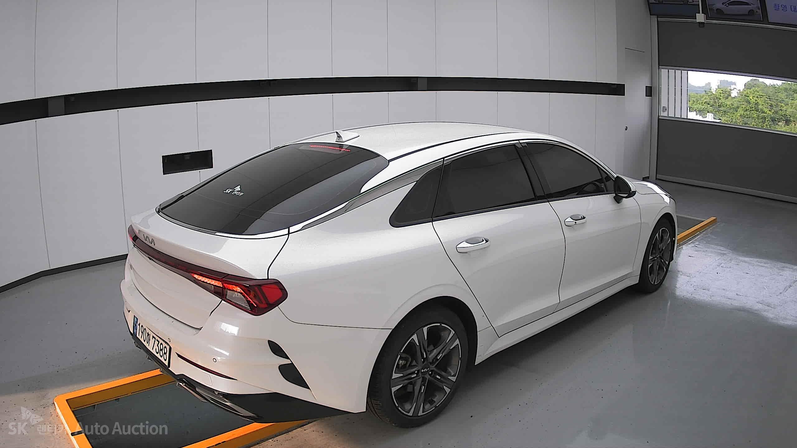 2023 - kia k5