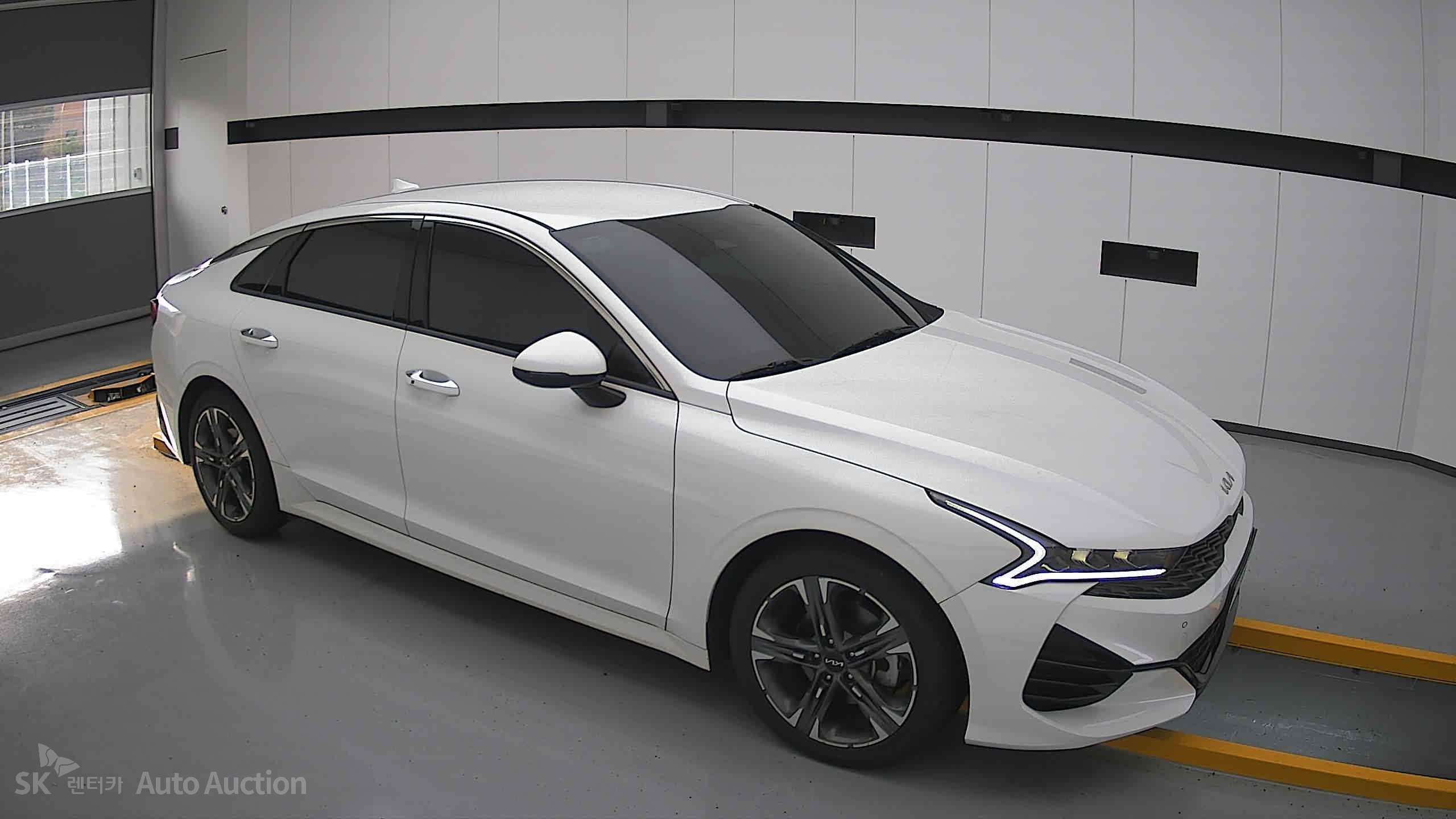 2023 - kia k5