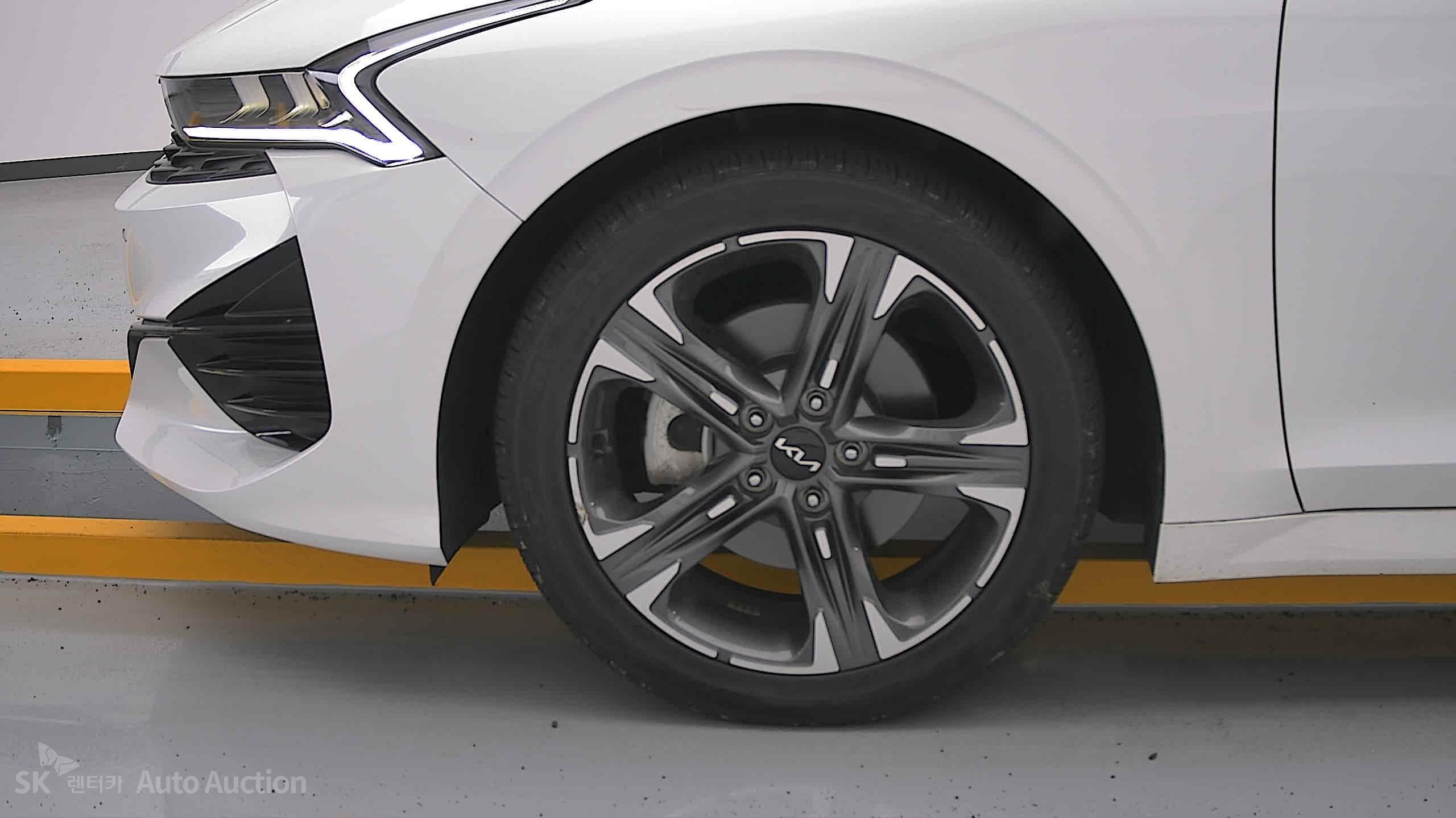 2023 - kia k5