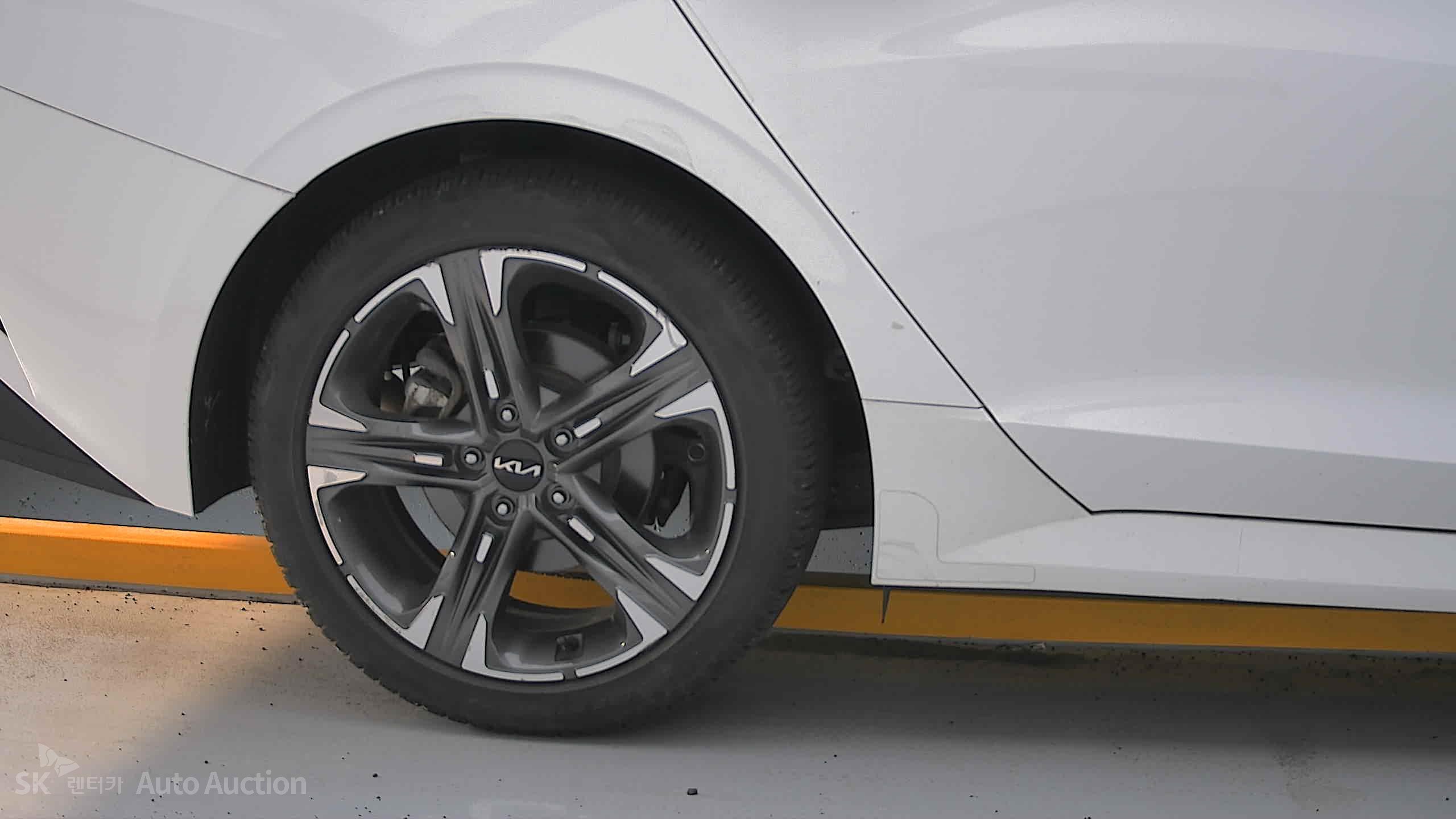 2023 - kia k5