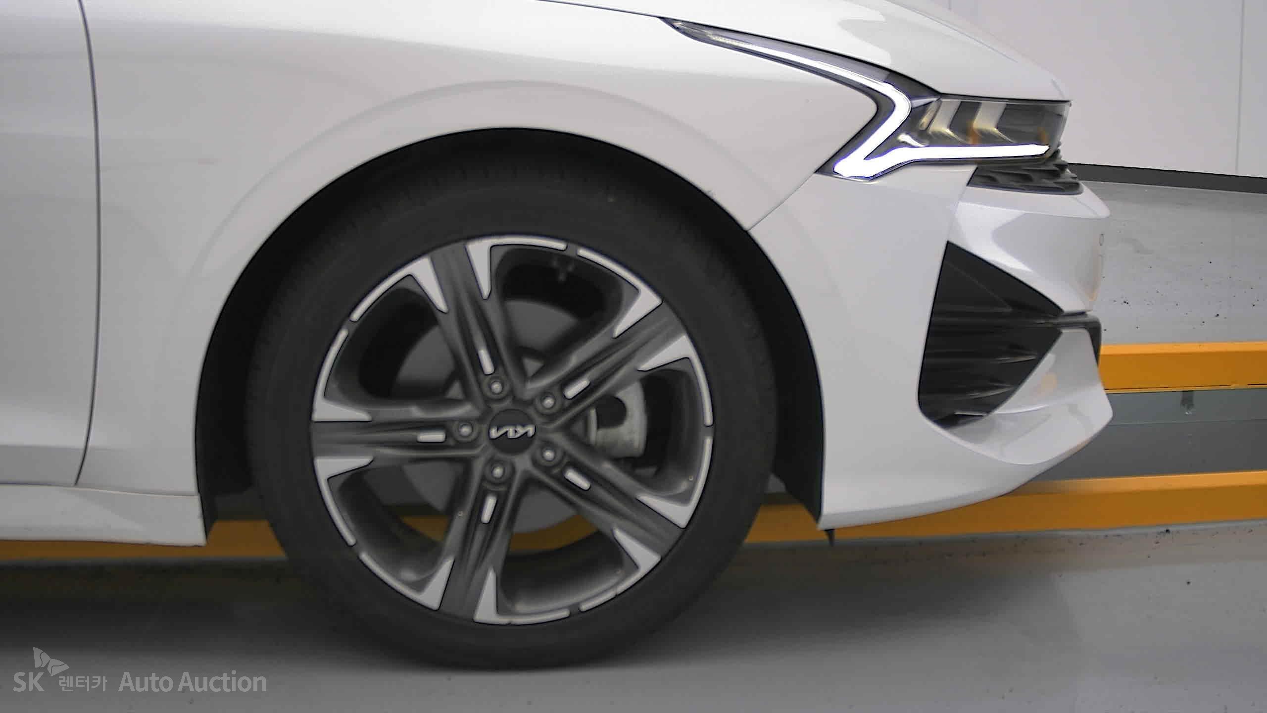 2023 - kia k5