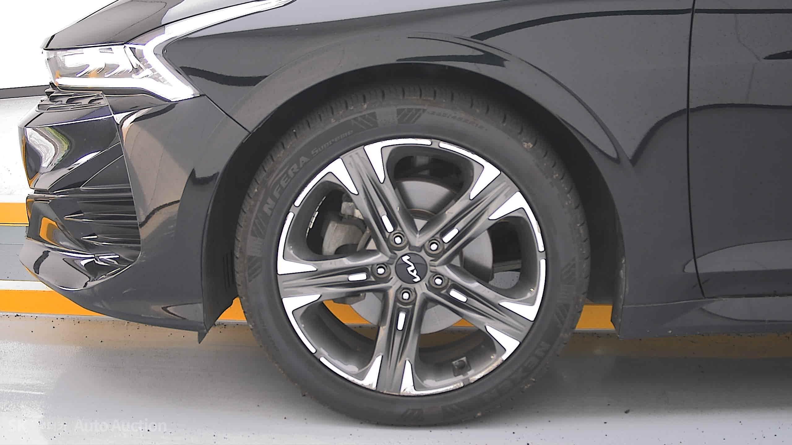 2023 - kia k5