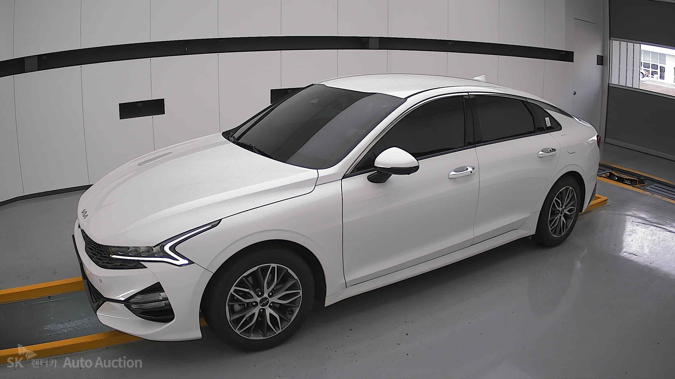 2023 - kia k5