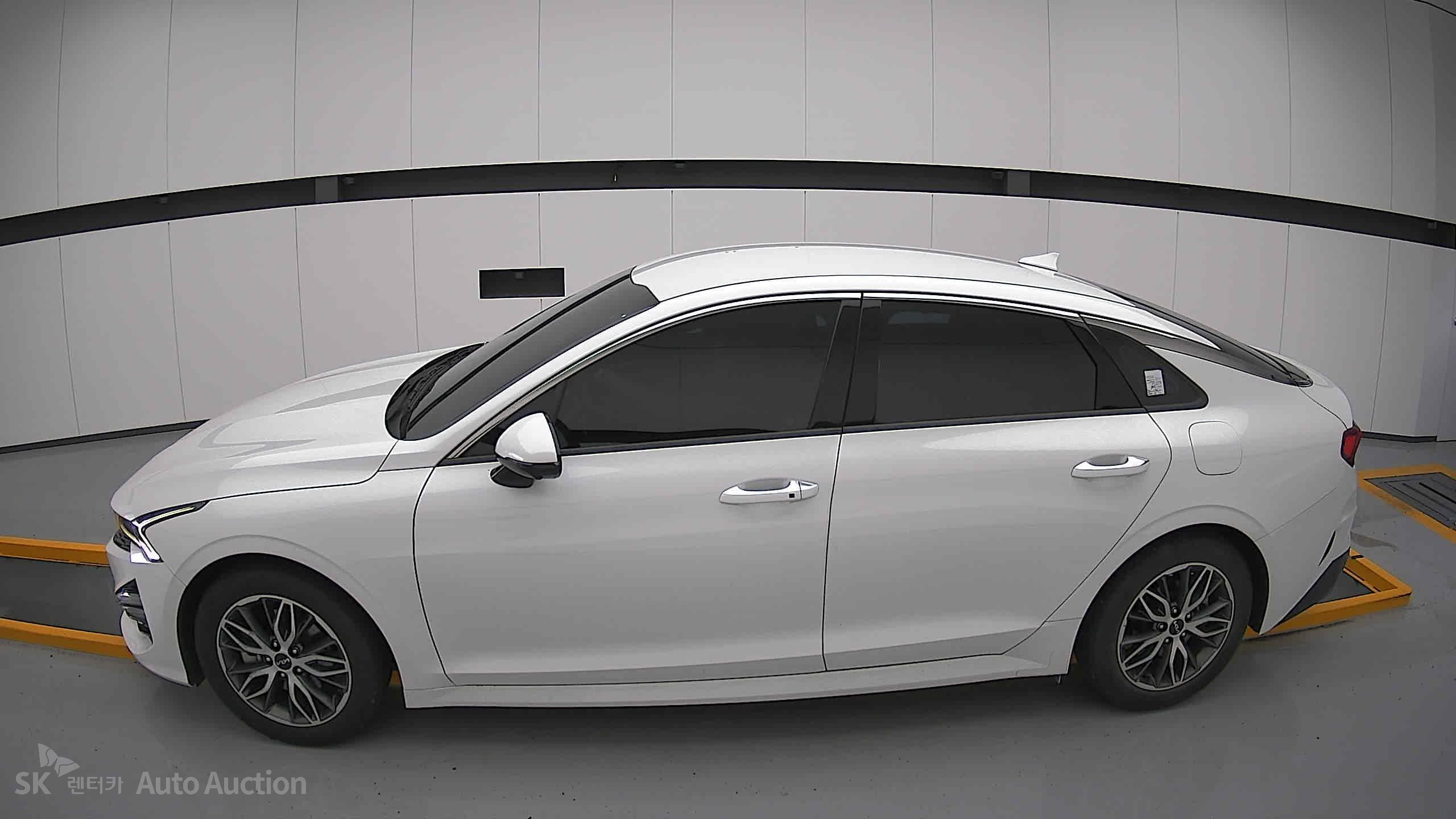2023 - kia k5
