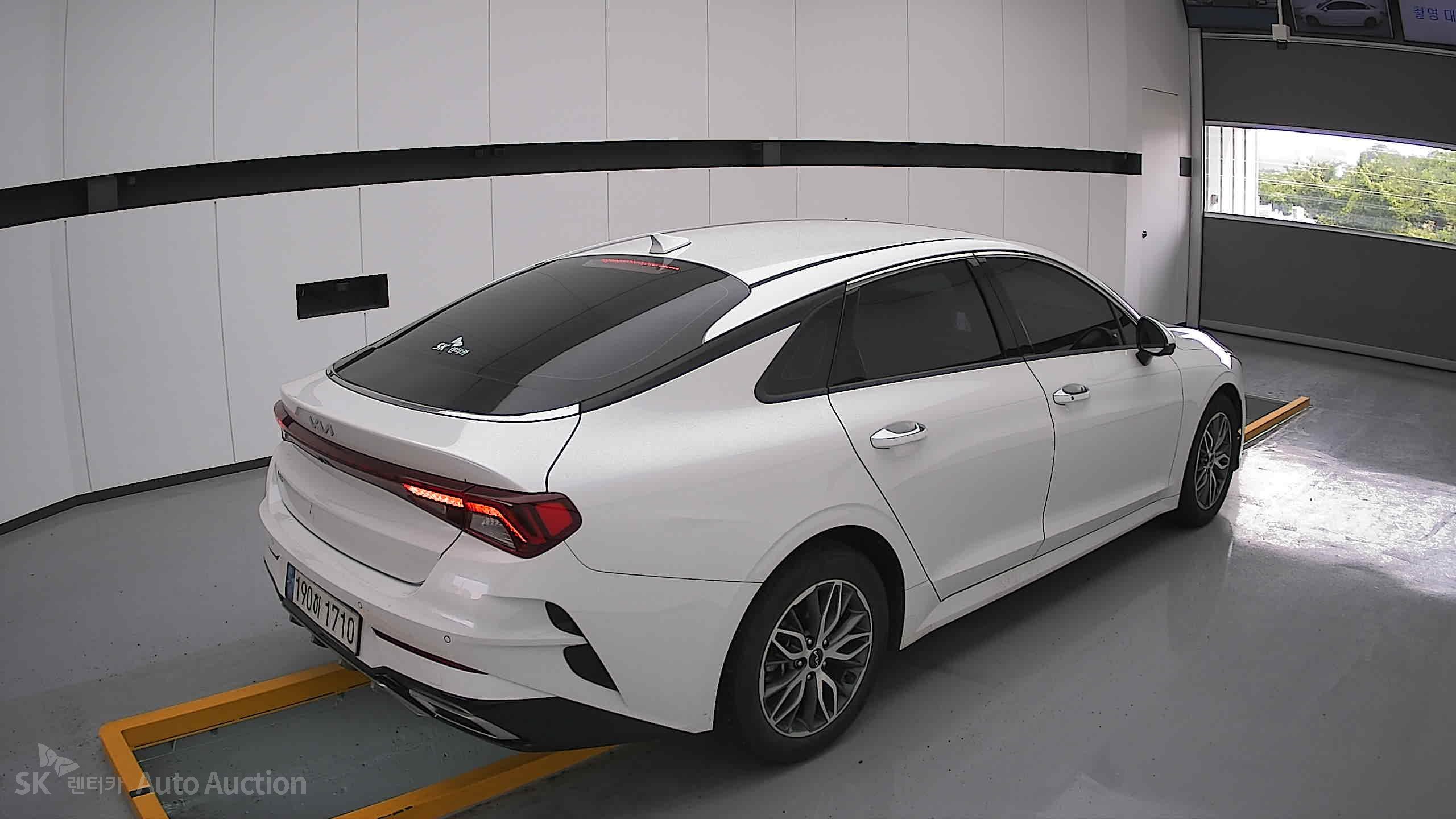 2023 - kia k5
