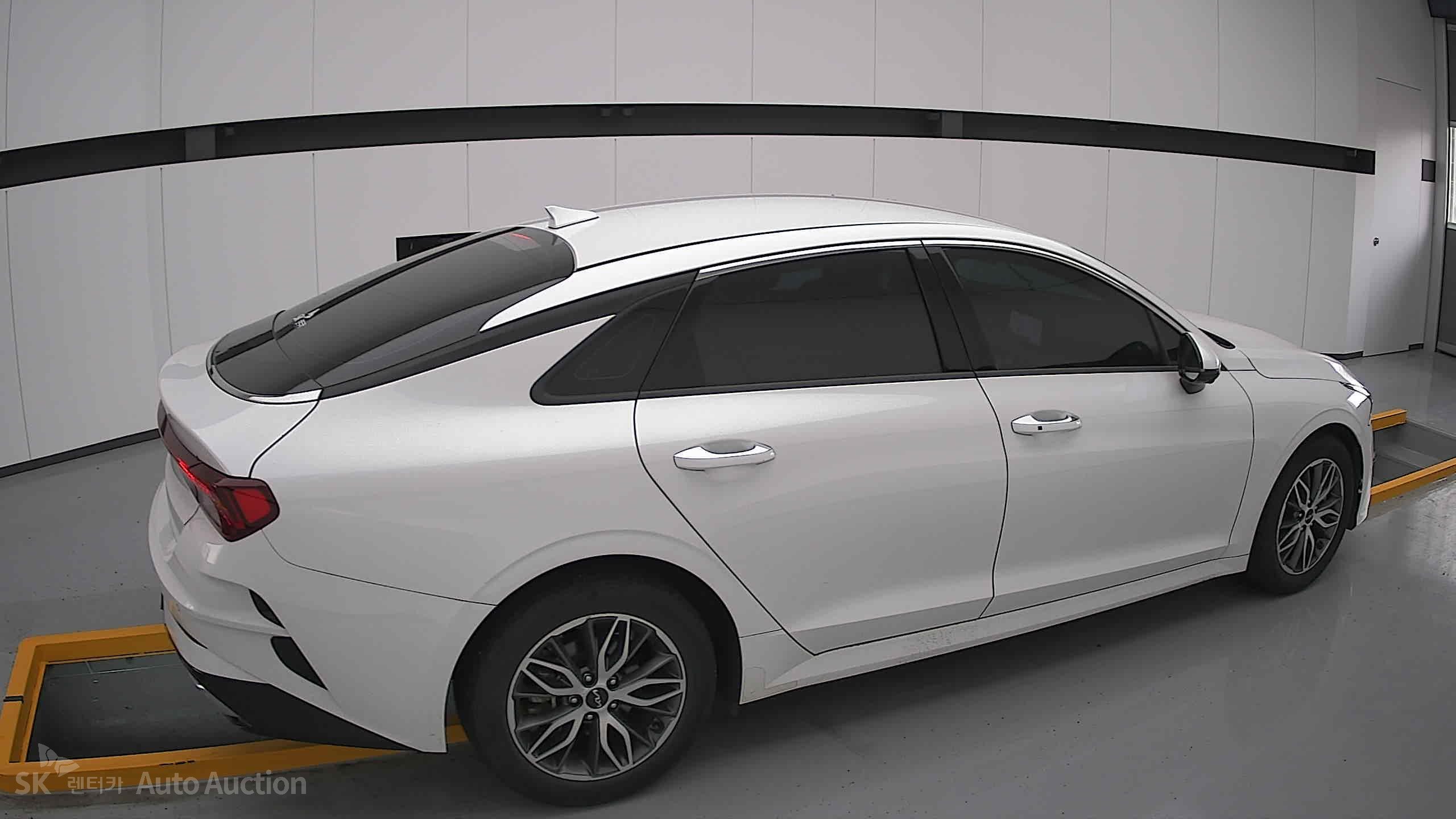 2023 - kia k5