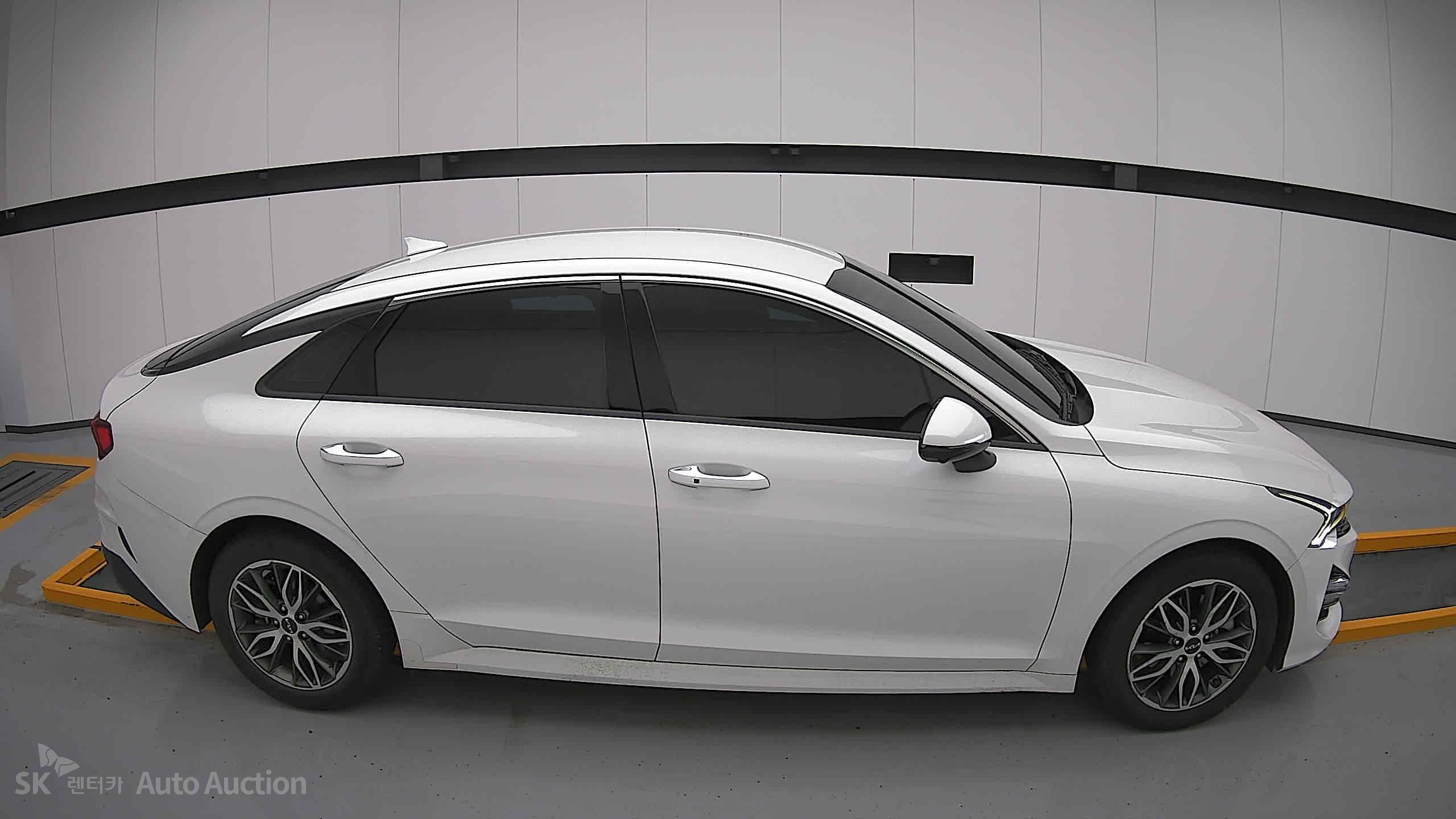 2023 - kia k5