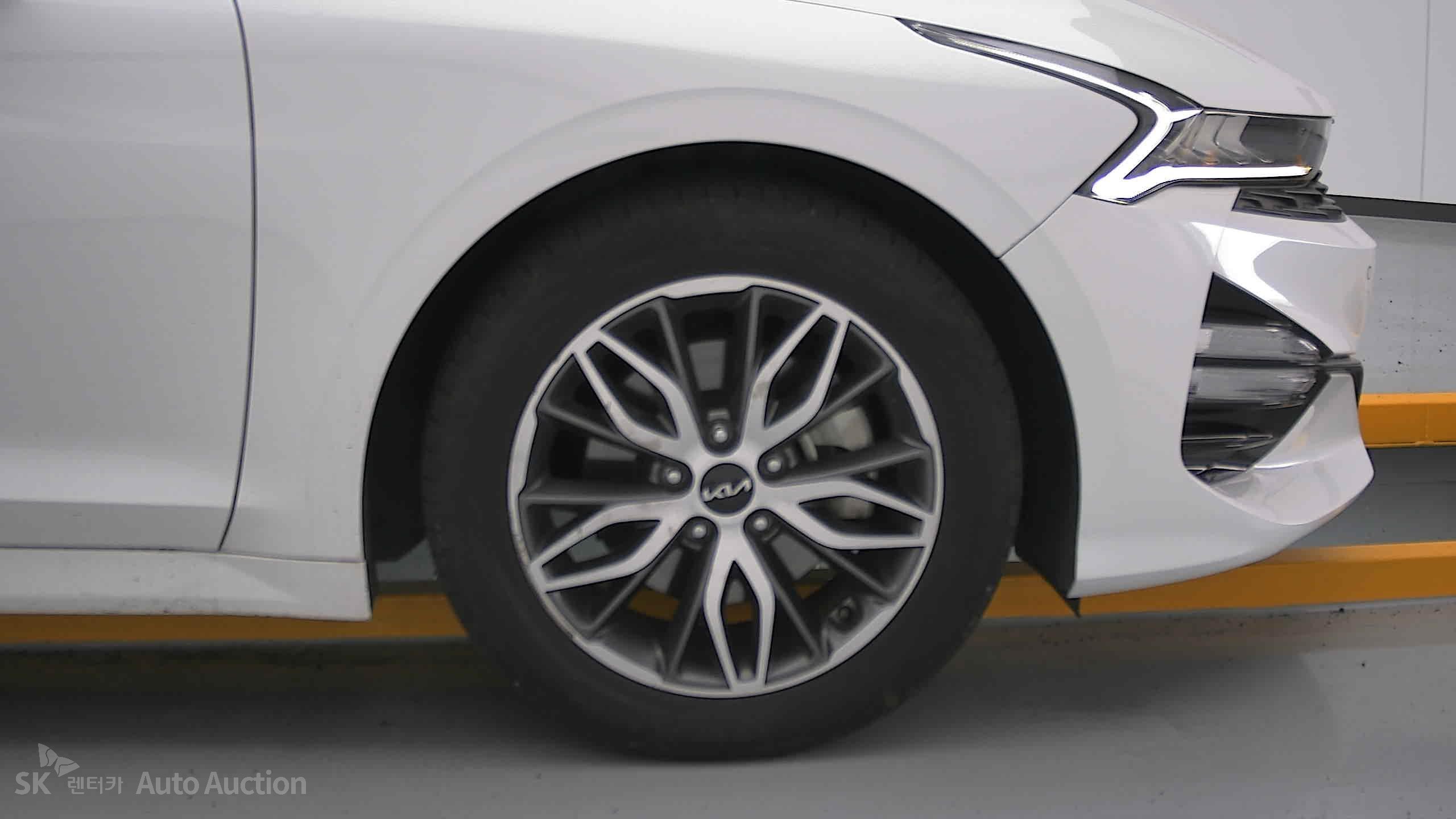 2023 - kia k5