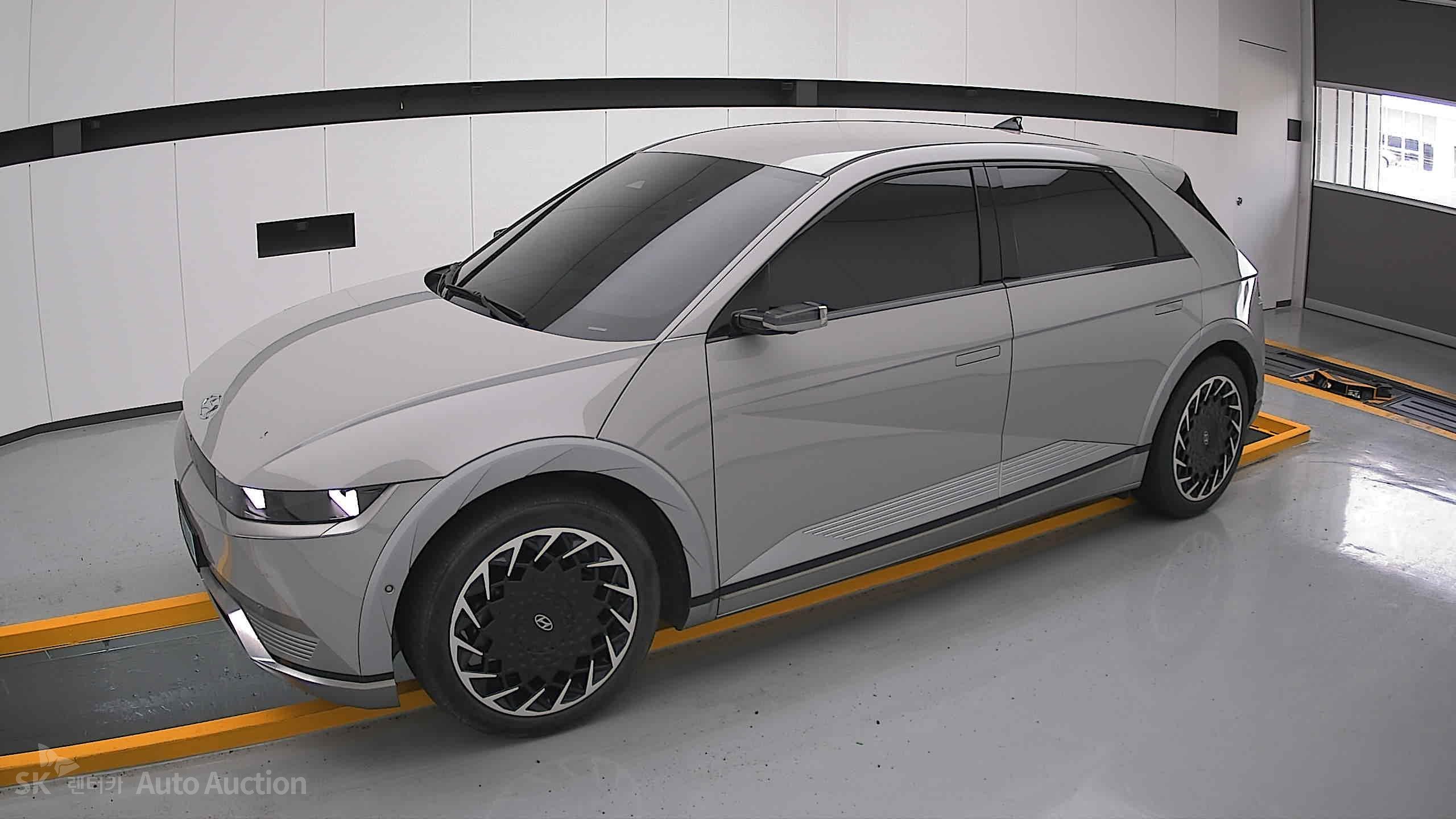 2022 - hyundai ioniq