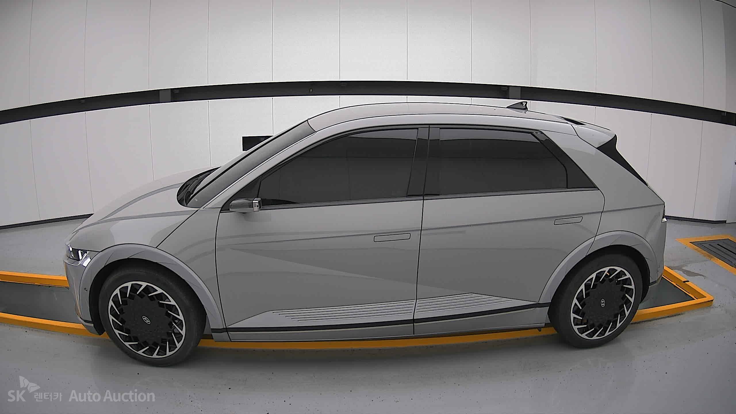 2022 - hyundai ioniq