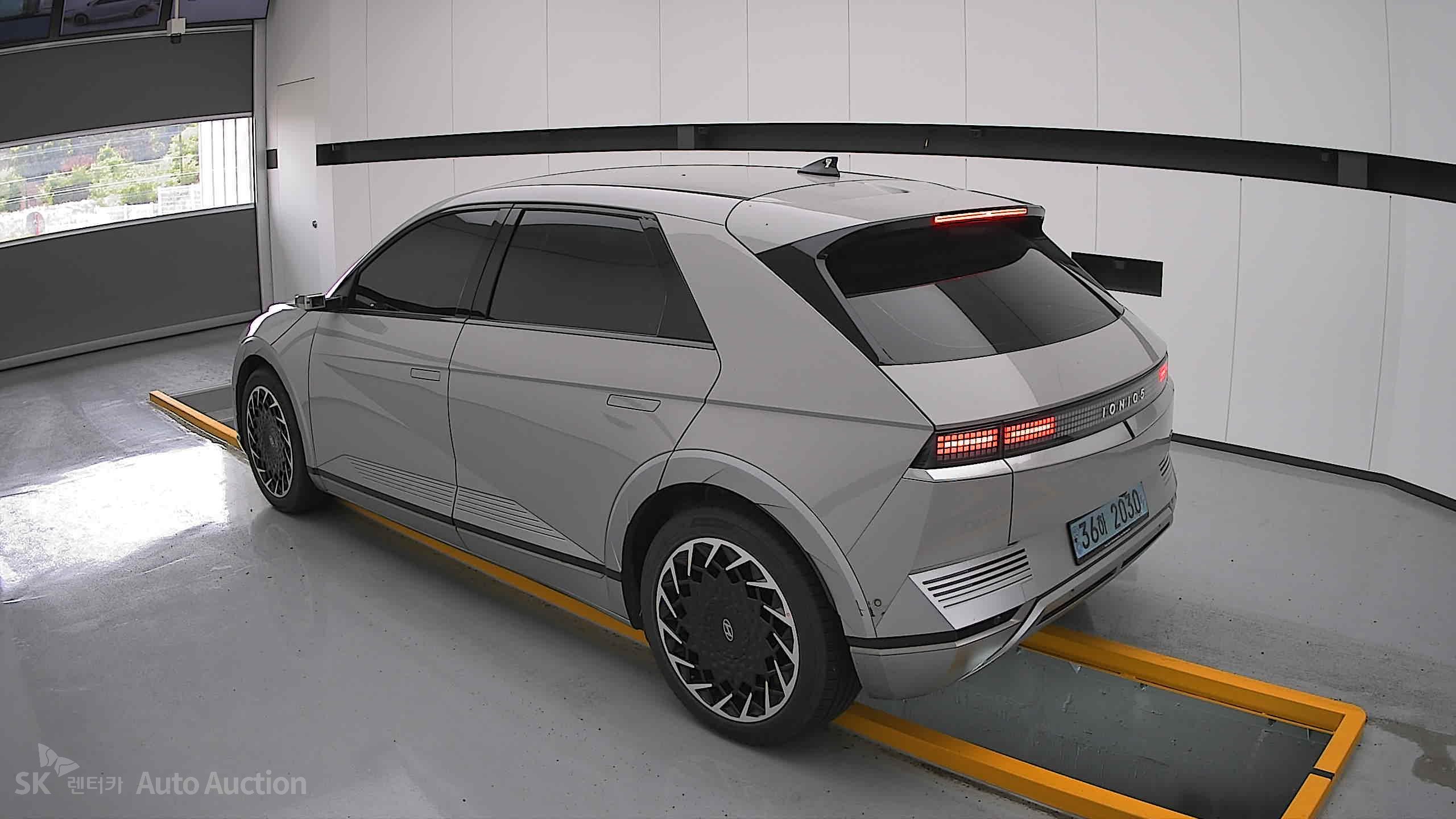 2022 - hyundai ioniq