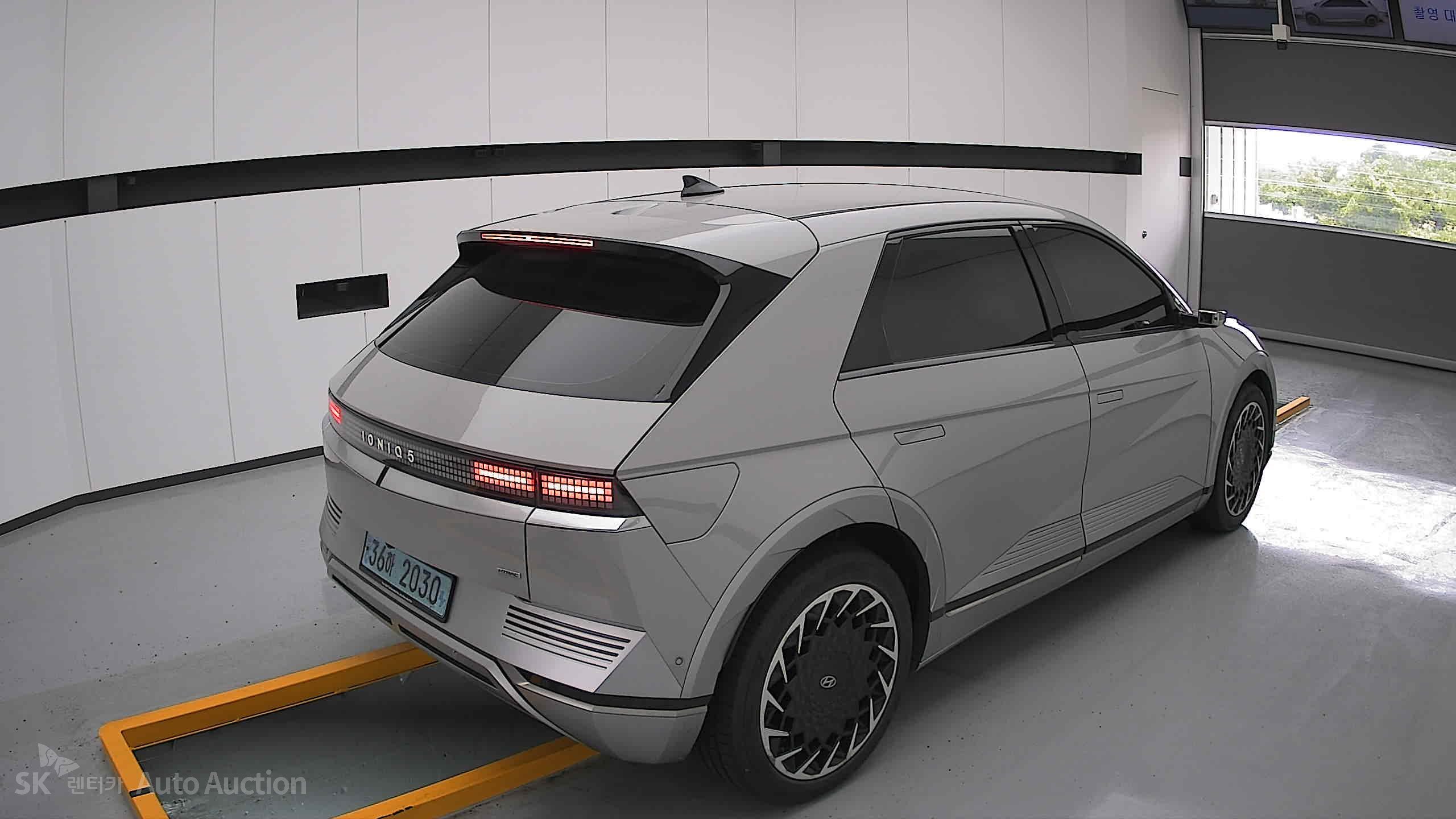 2022 - hyundai ioniq