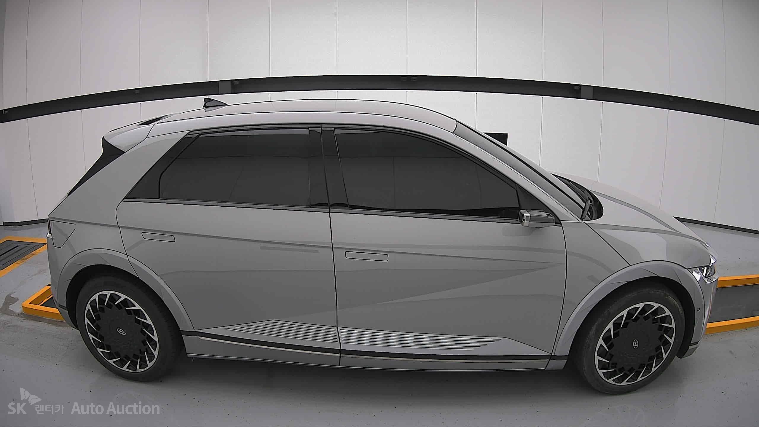 2022 - hyundai ioniq