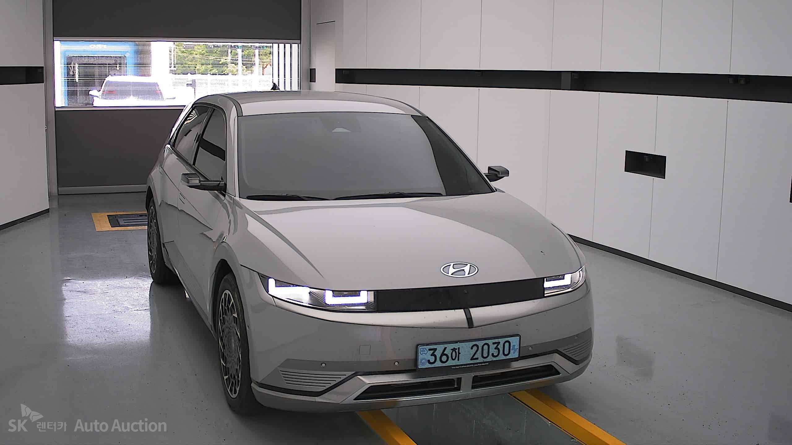 2022 - hyundai ioniq