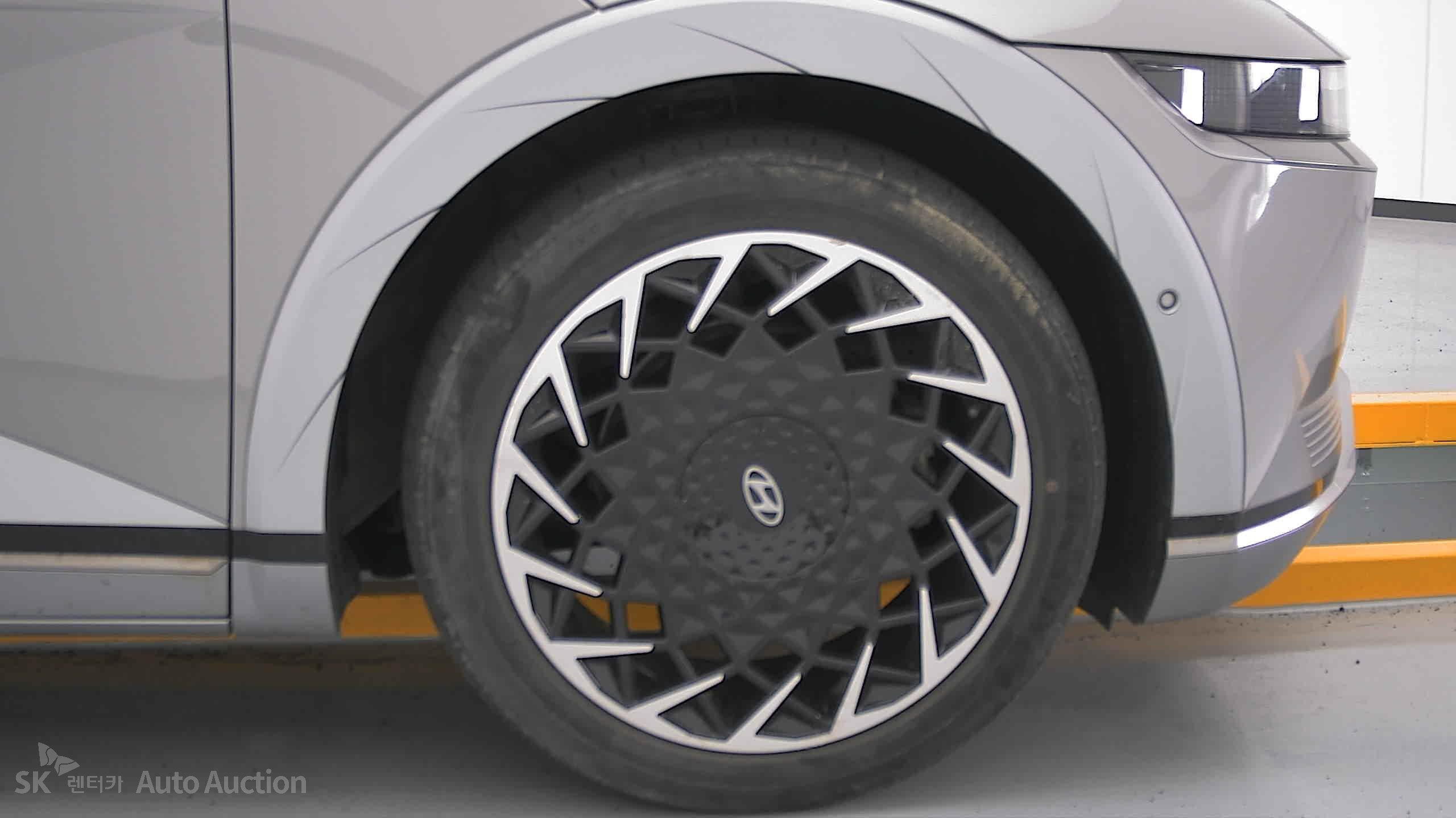 2022 - hyundai ioniq