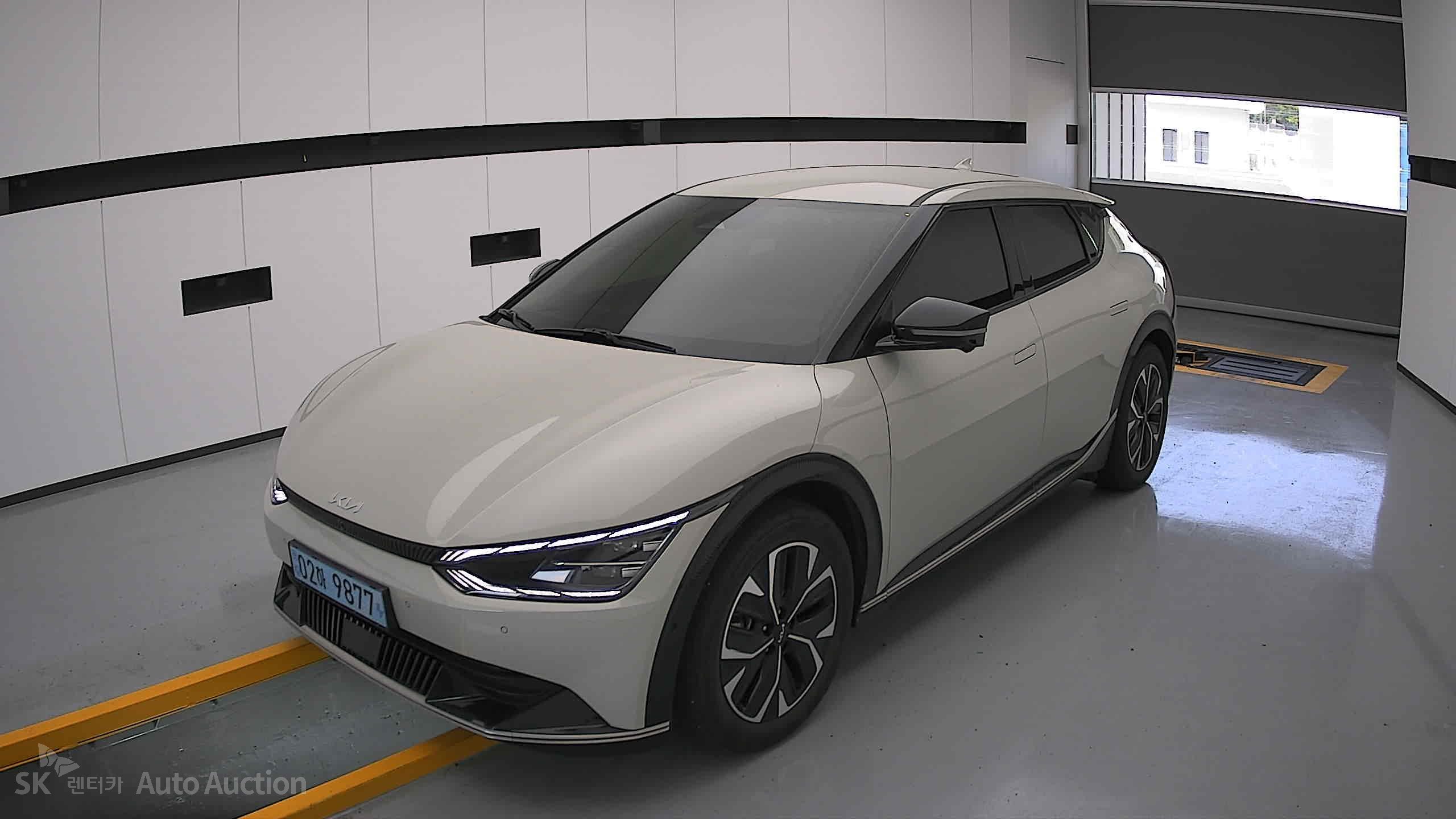 2022 - kia ev6