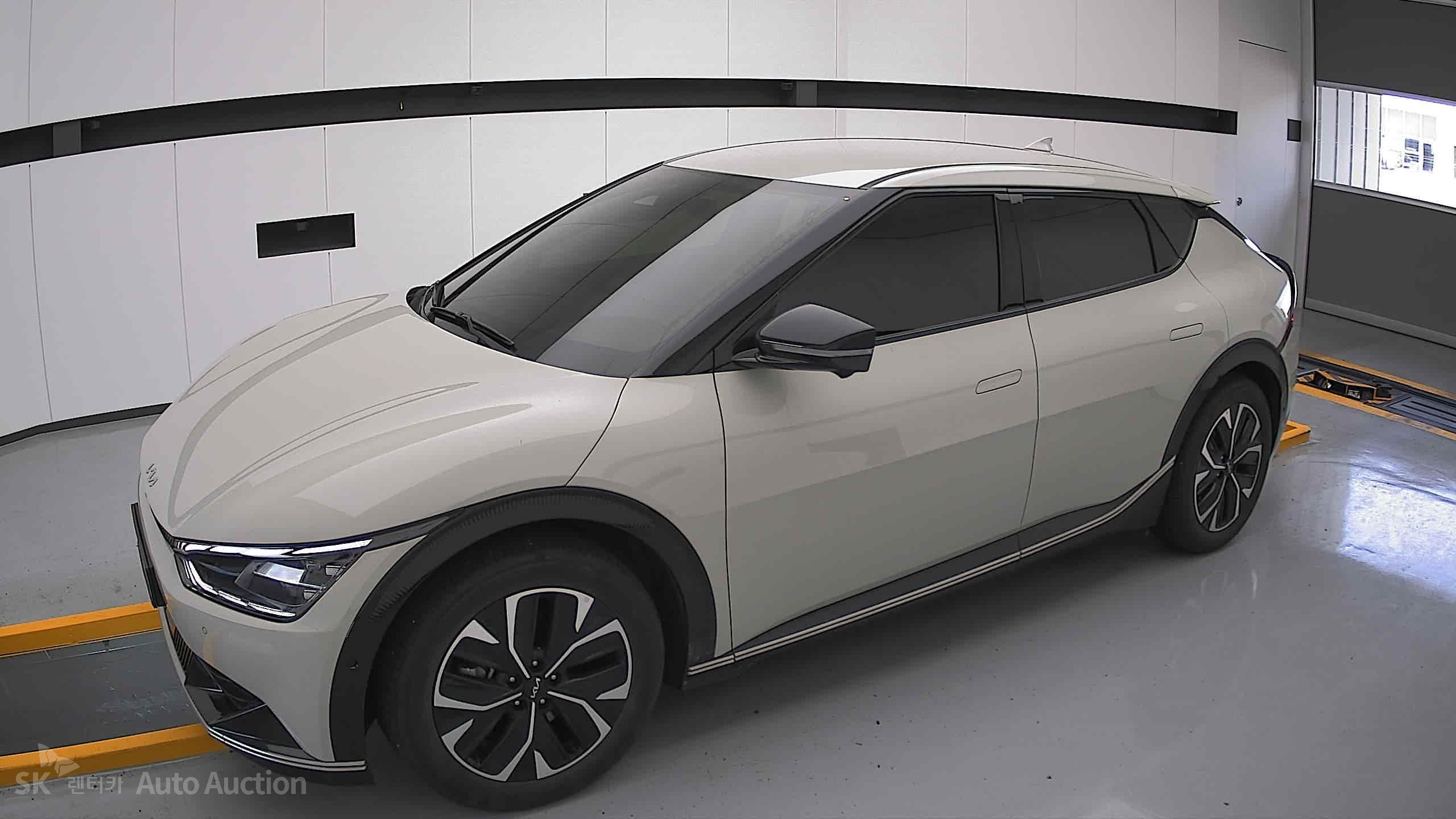 2022 - kia ev6