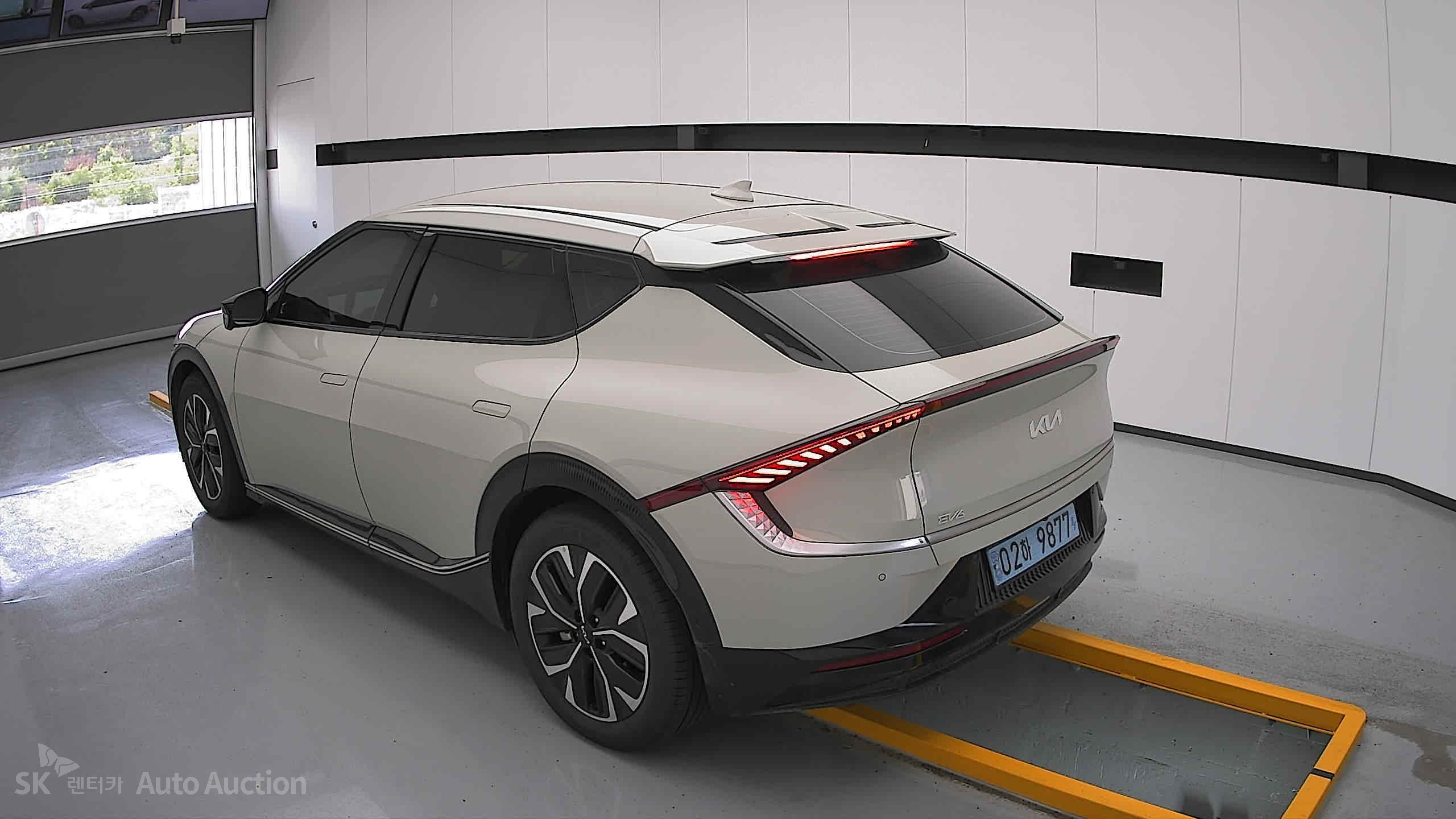 2022 - kia ev6