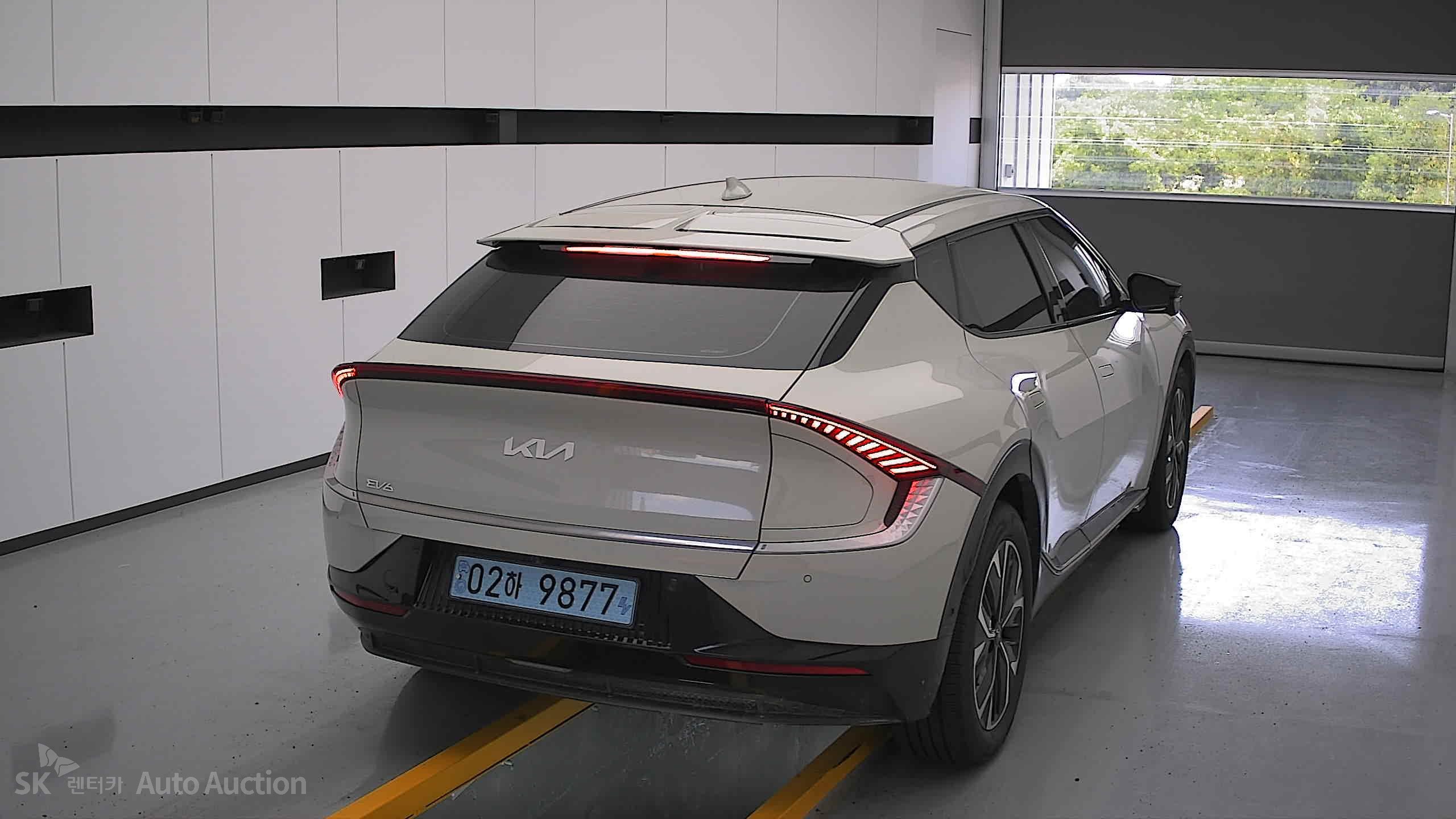 2022 - kia ev6