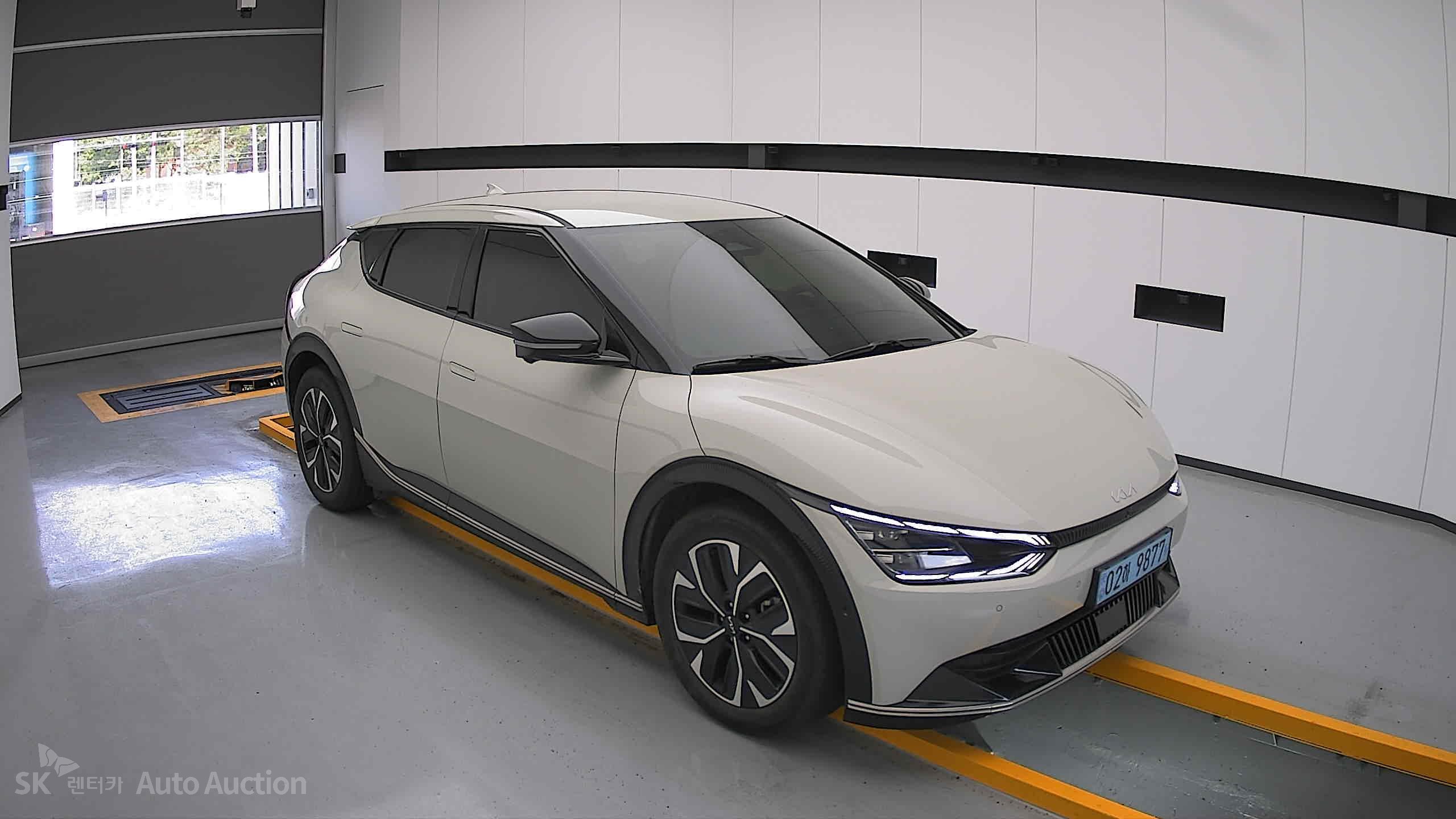 2022 - kia ev6