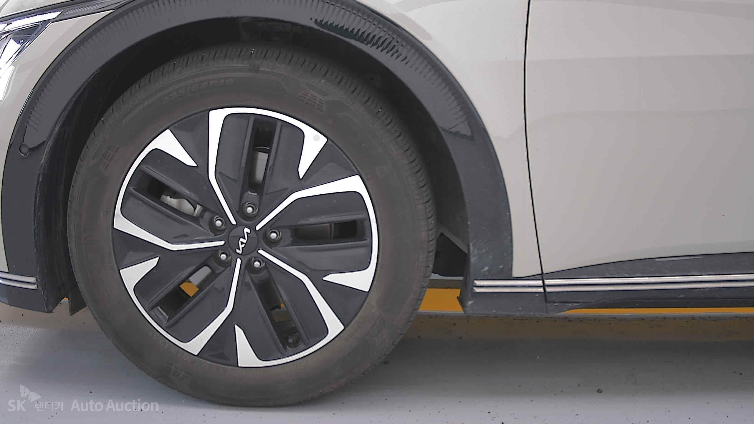 2022 - kia ev6