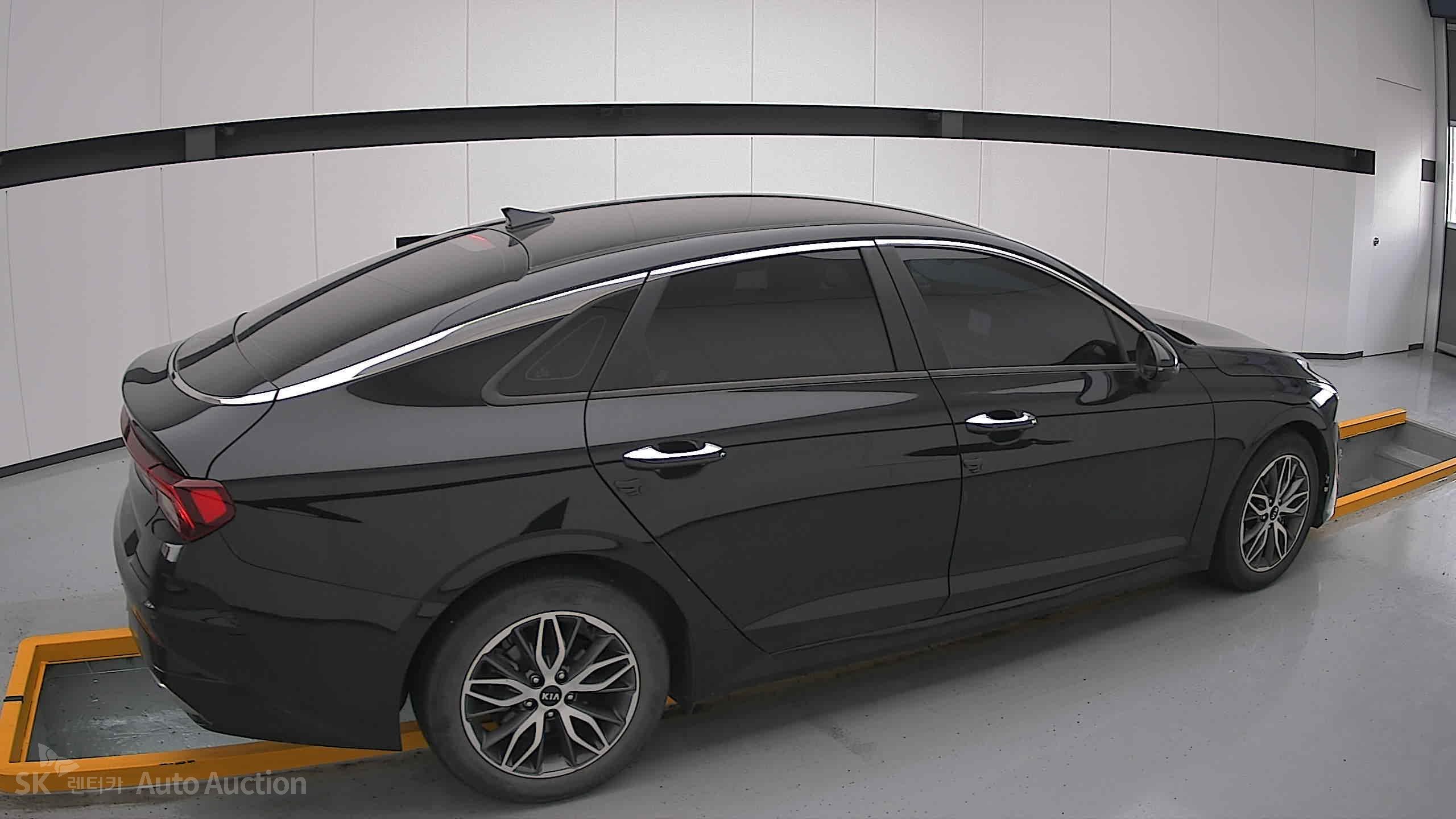 2021 - kia k5