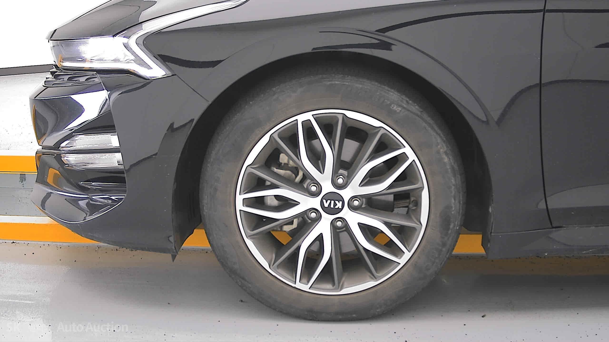 2021 - kia k5