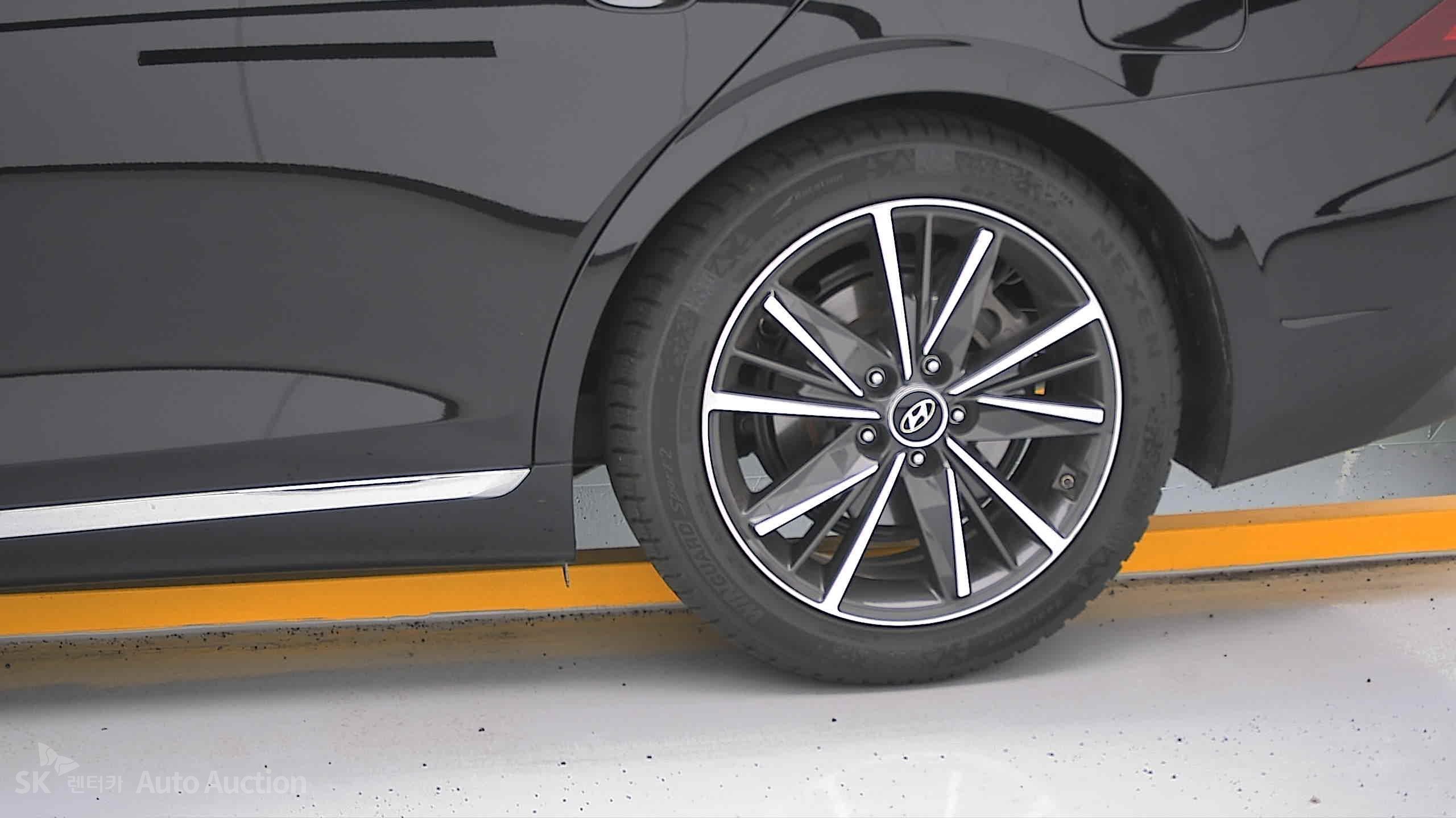 2021 - hyundai grandeur