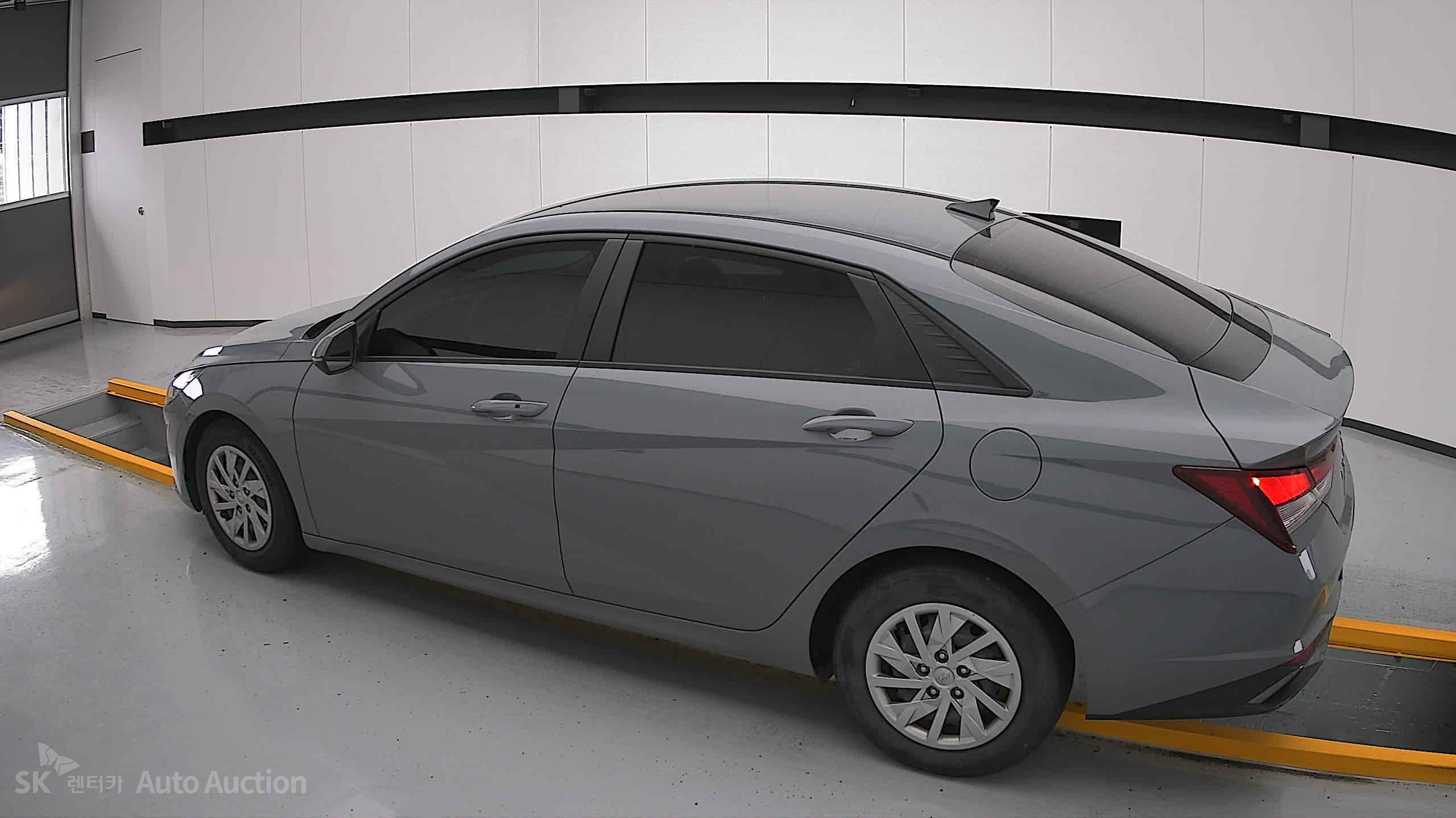 2021 - hyundai avante