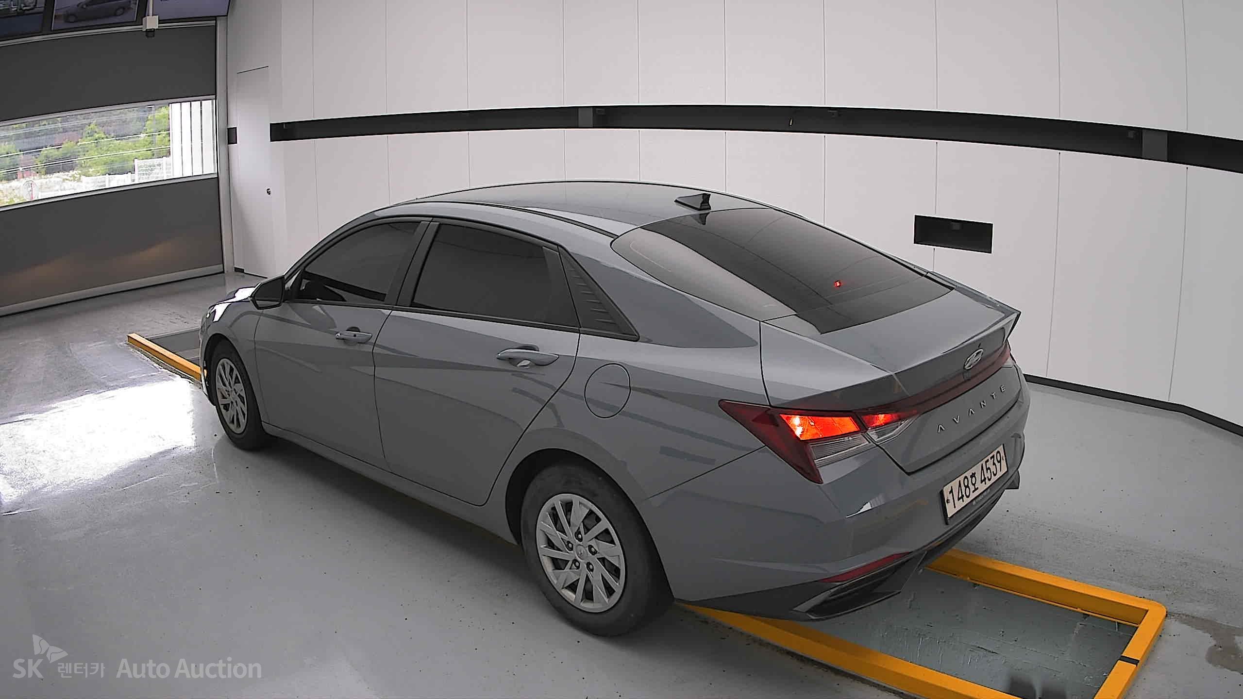 2021 - hyundai avante