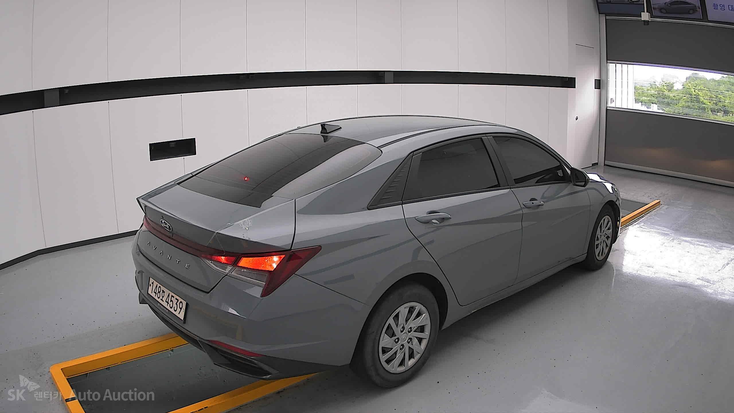 2021 - hyundai avante