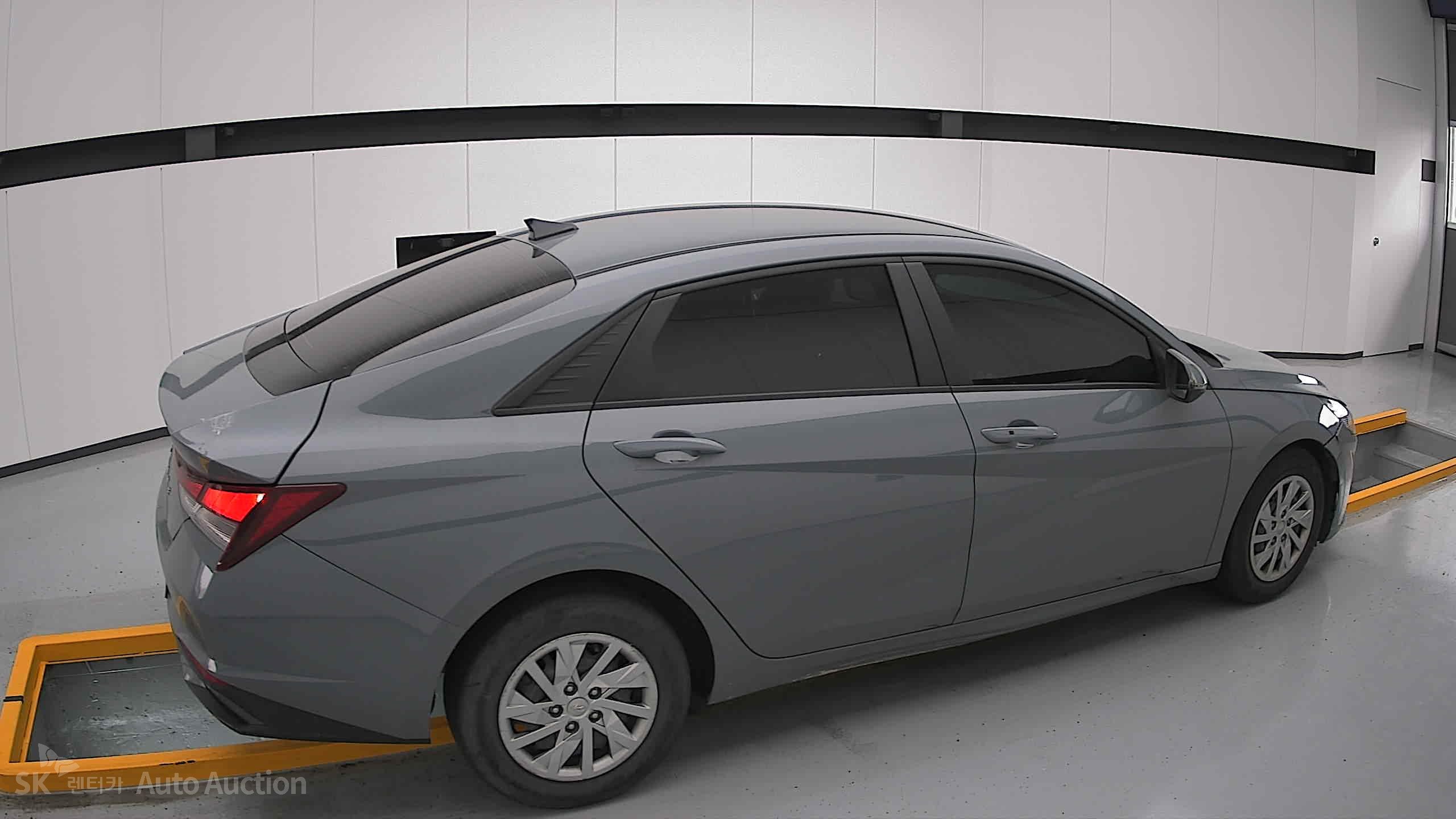 2021 - hyundai avante