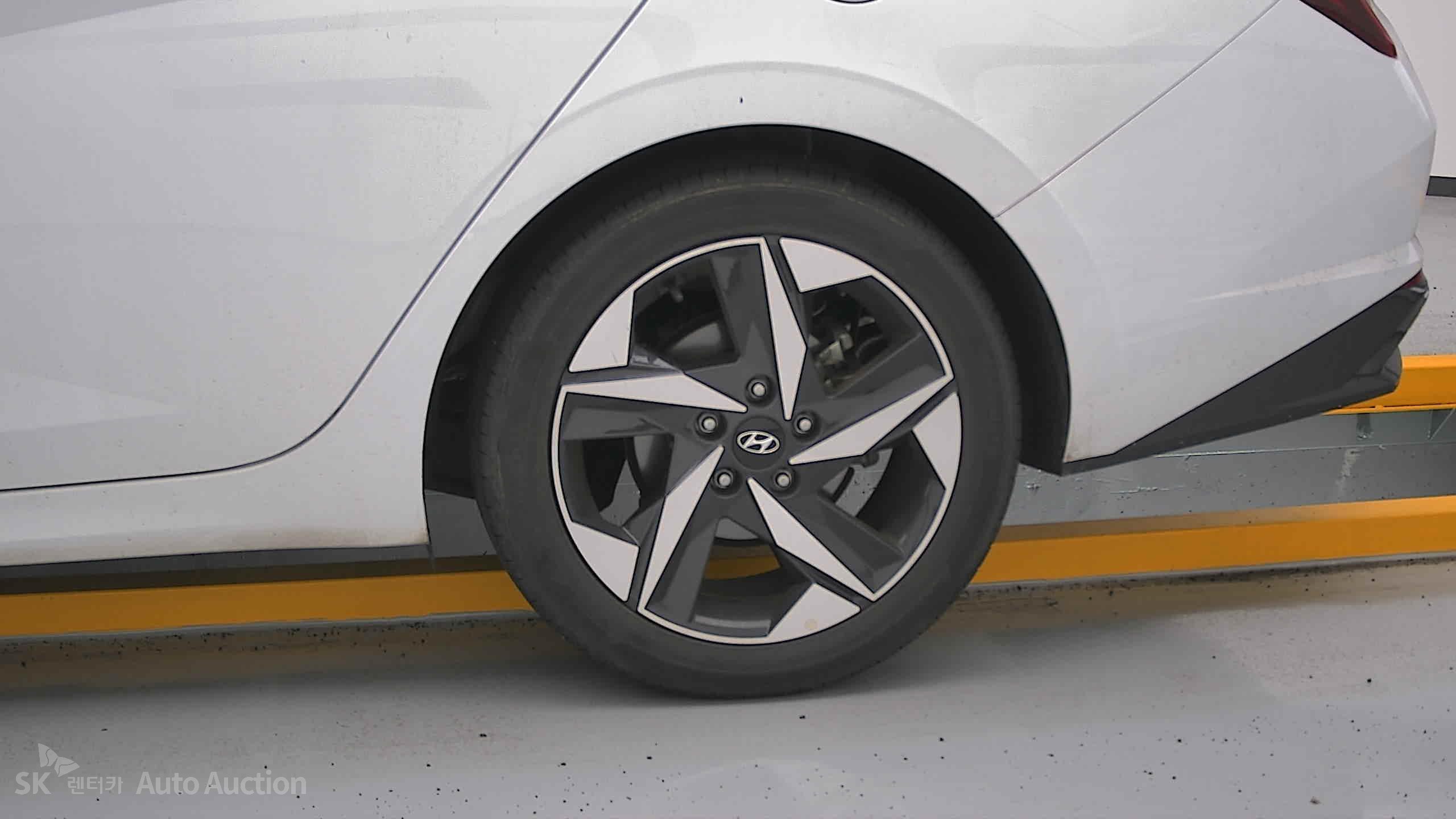 2023 - hyundai avante