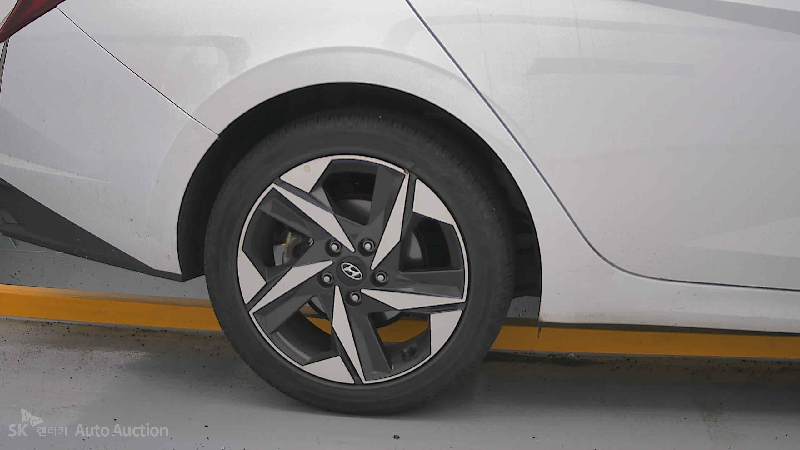 2023 - hyundai avante