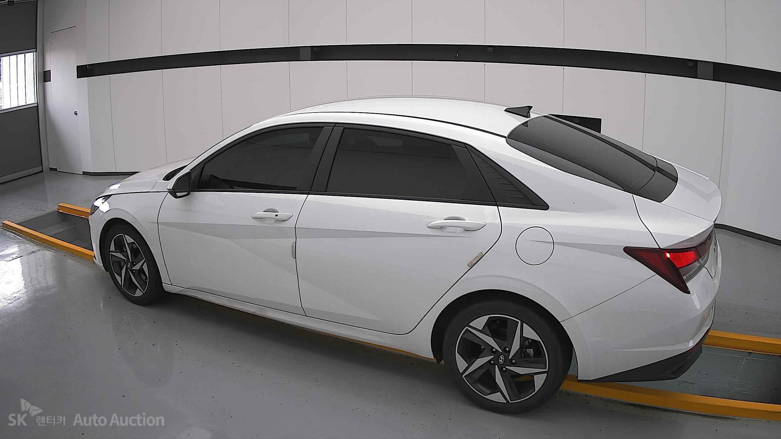 2023 - hyundai avante