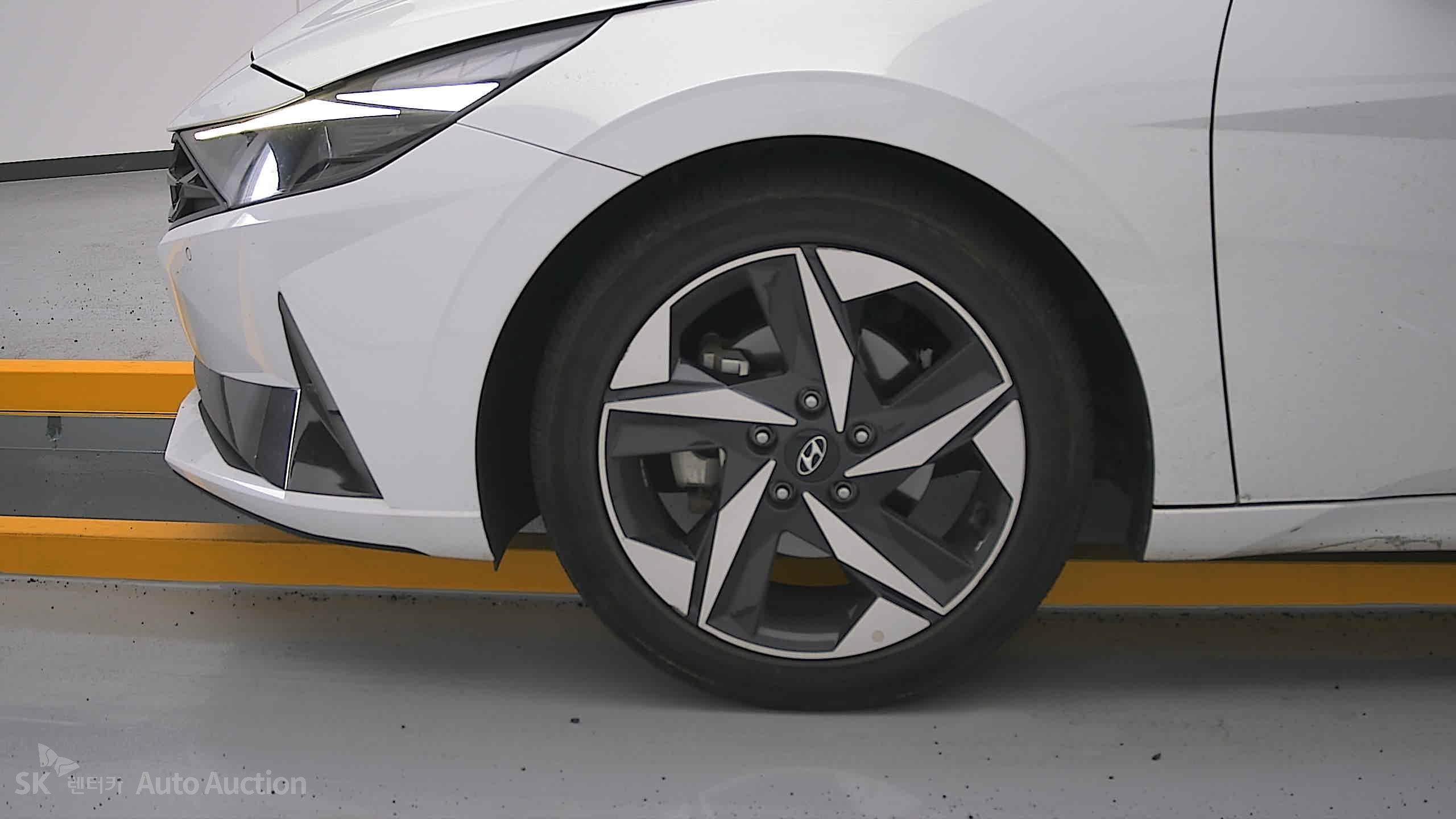2023 - hyundai avante