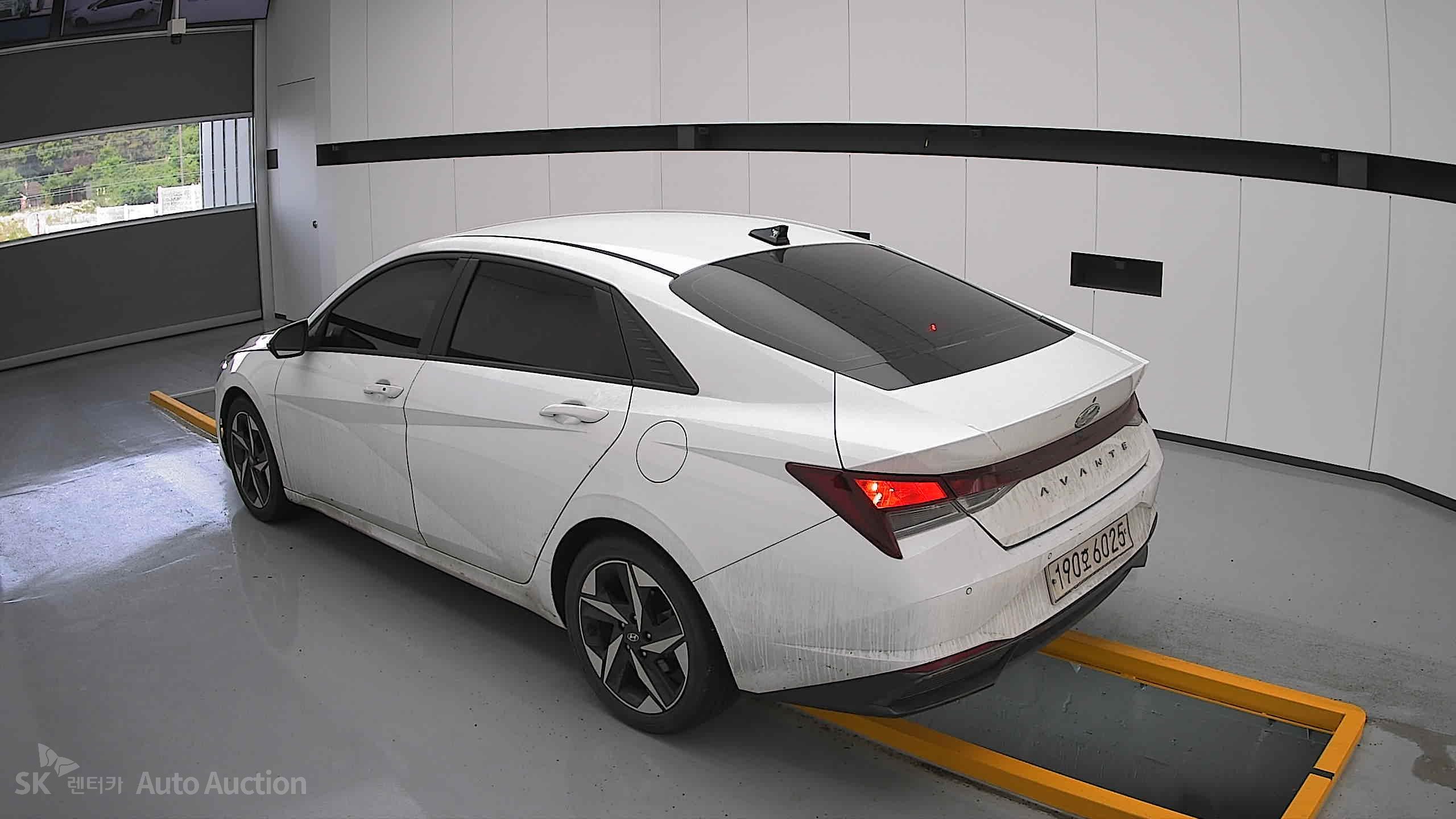 2023 - hyundai avante